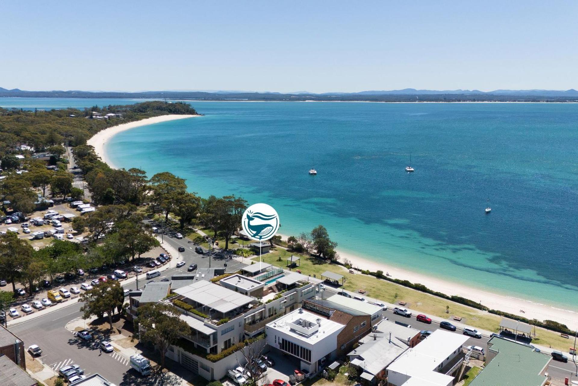 Aura 3 Spectacular Beachside Views