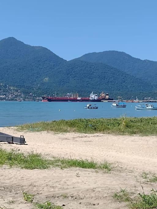 Casa próximo a praia com churrasqueira e ar condicionado!
