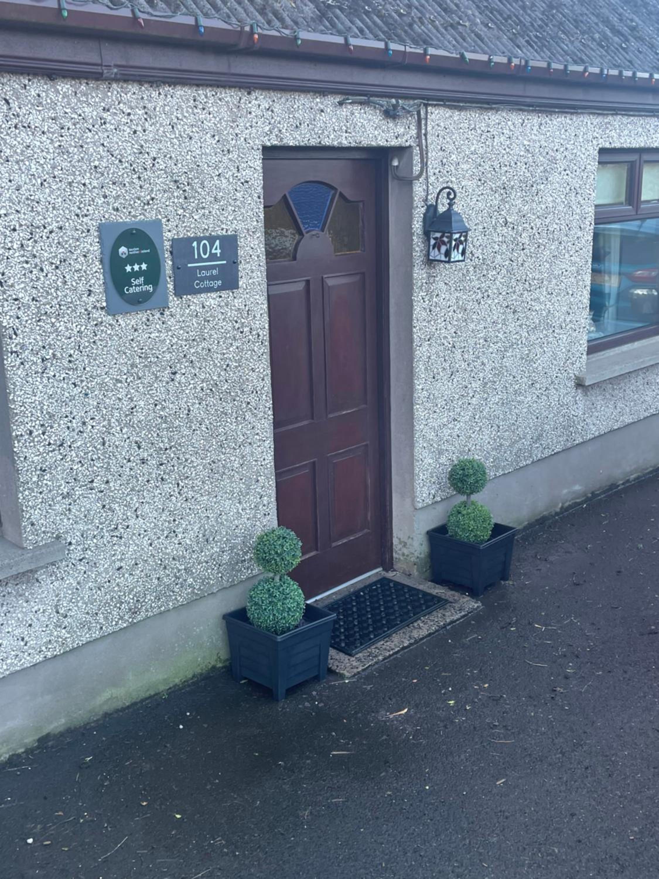 Hotel Laurel Country Cottage - Image 1