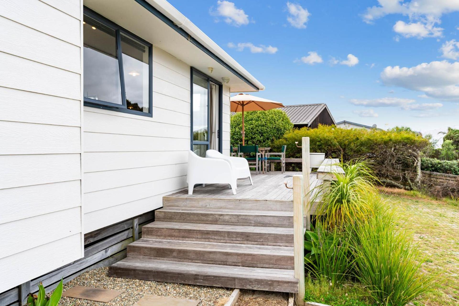 The Summer Pad - Omaha Holiday Home view 4