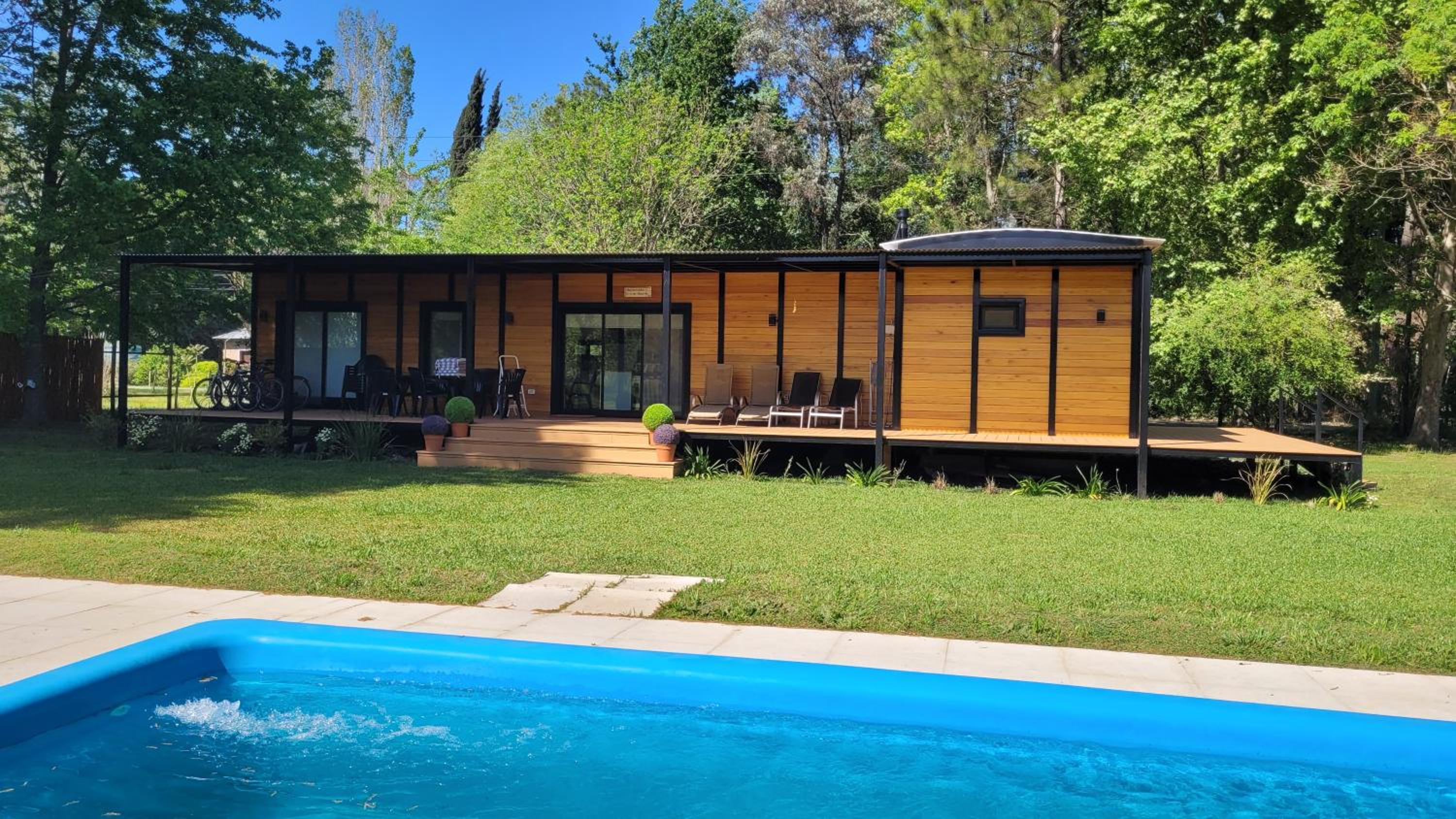 Naturaleza y Comodidad: Cabaña en Barrio Cerrado