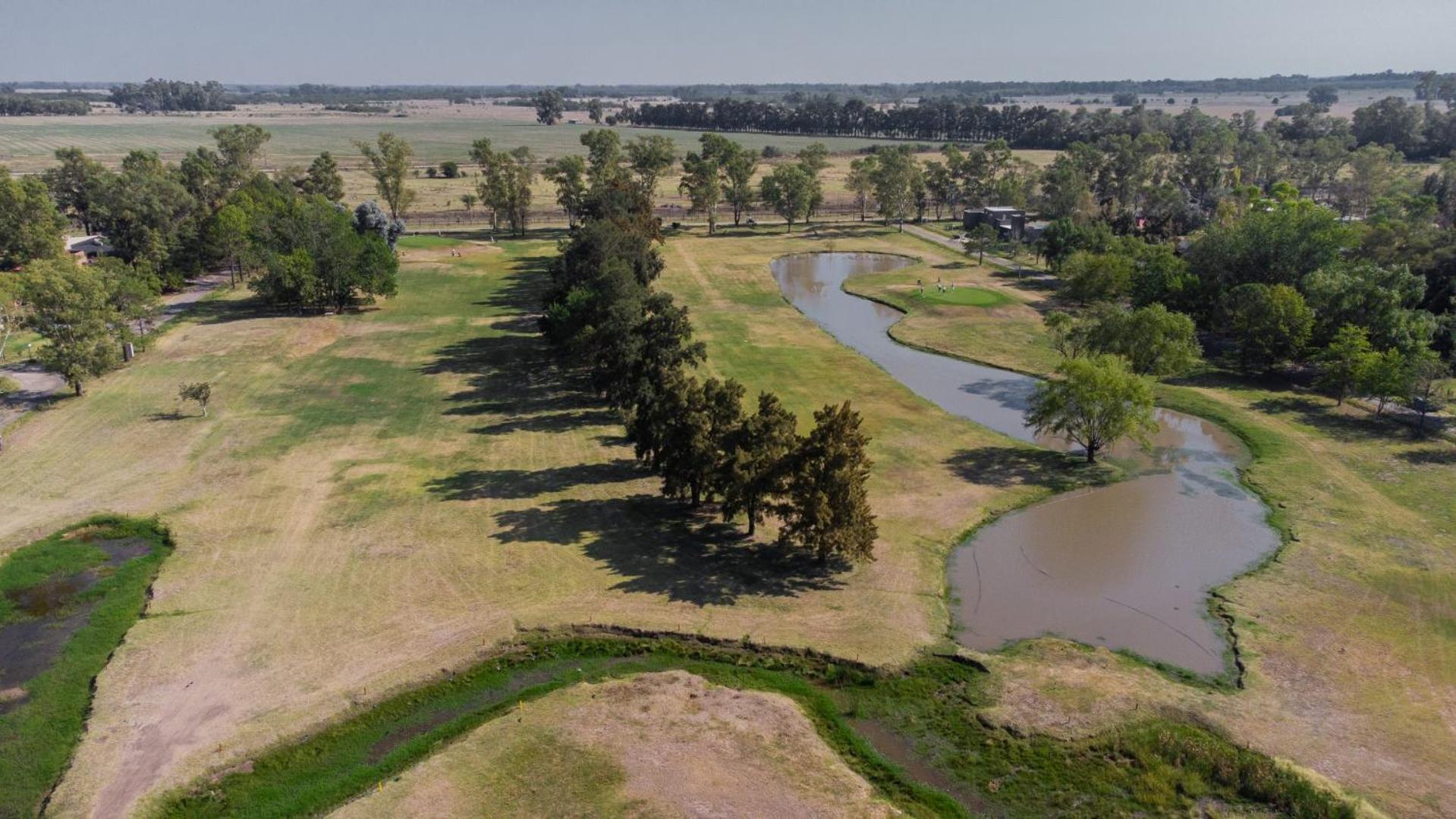 Naturaleza y Comodidad: Cabaña en Barrio Cerrado