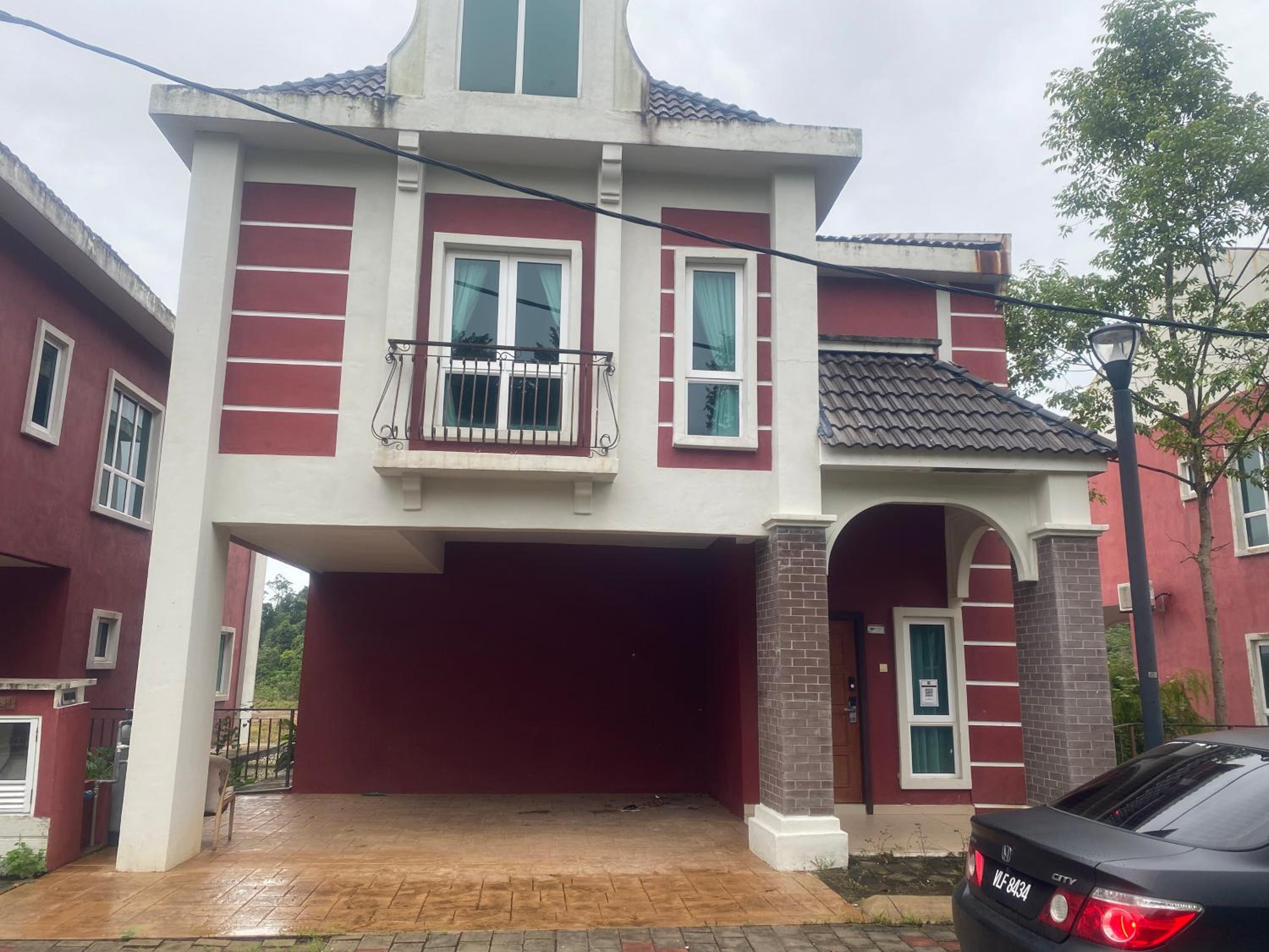 Bukit Gambang Waterpark Villa