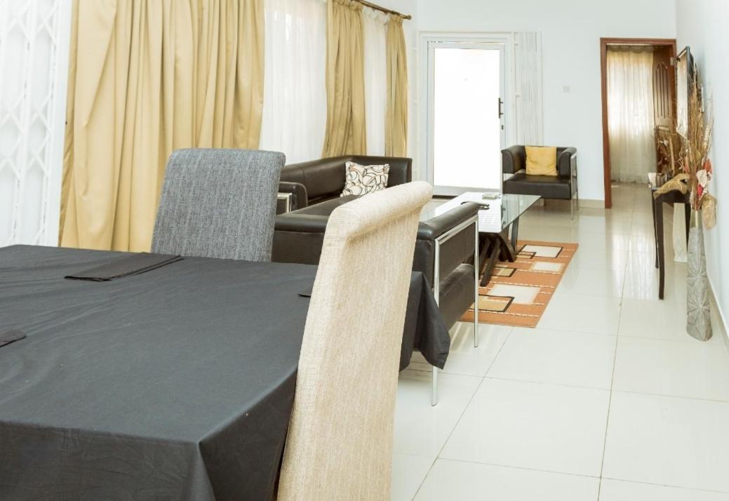 Lovely 2-bedroom house near Aburi