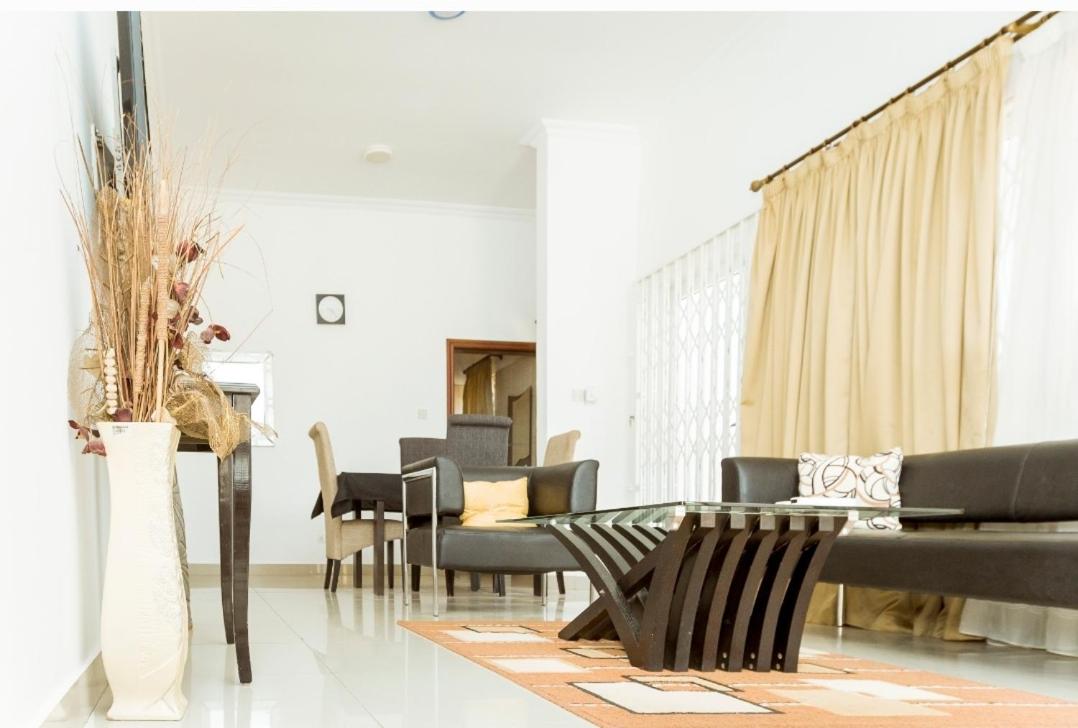 Lovely 2-bedroom house near Aburi