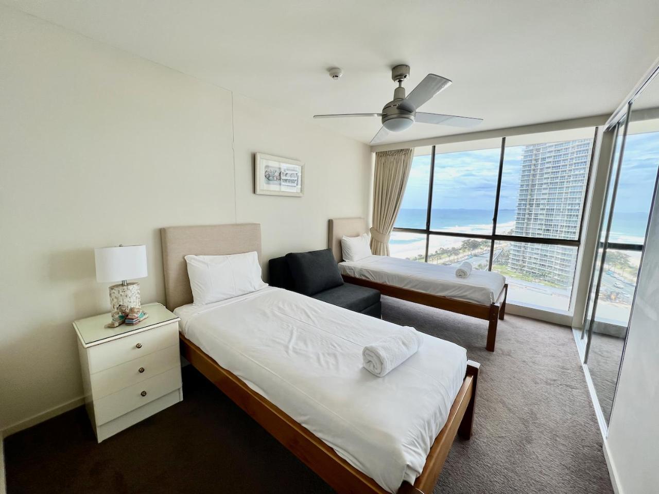 Seacrest, Surfers Beach Front 15A
