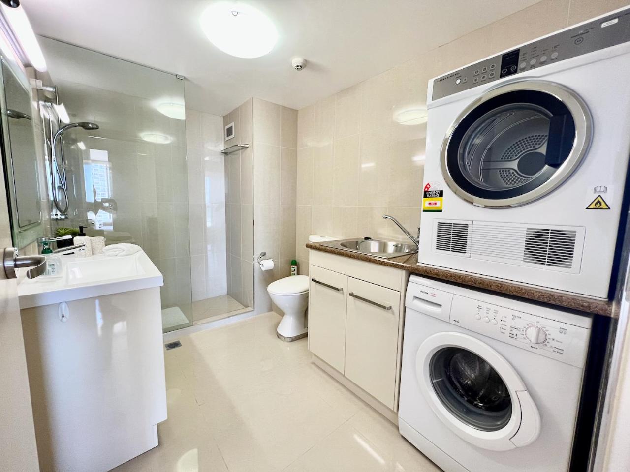 Seacrest, Surfers Beach Front 15A