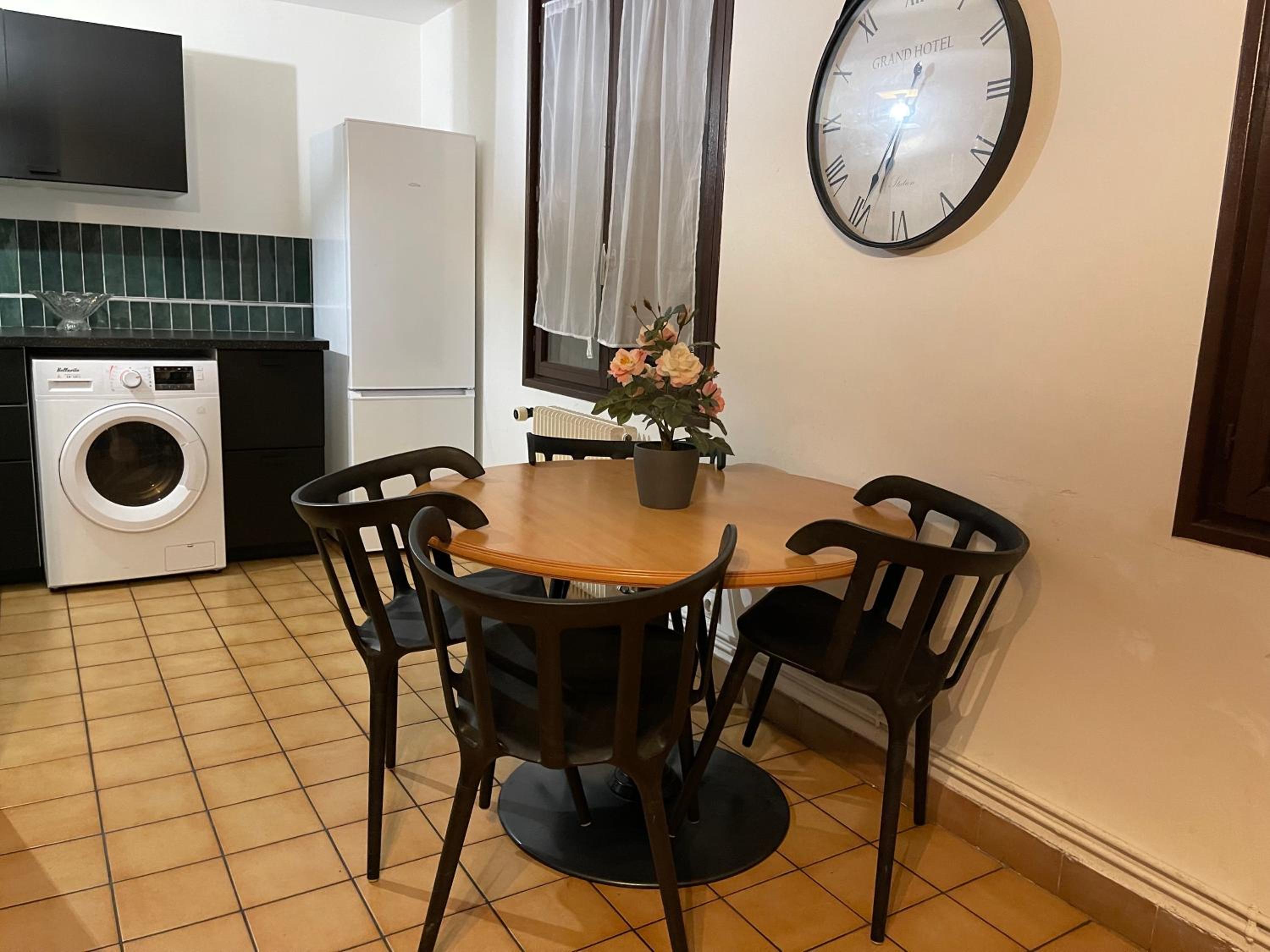 014 CHIC & COSY GRAND APPART DUPLEX 76m2 WIFI SMART TV NETFLIX ET VUE PANORAMIQUE