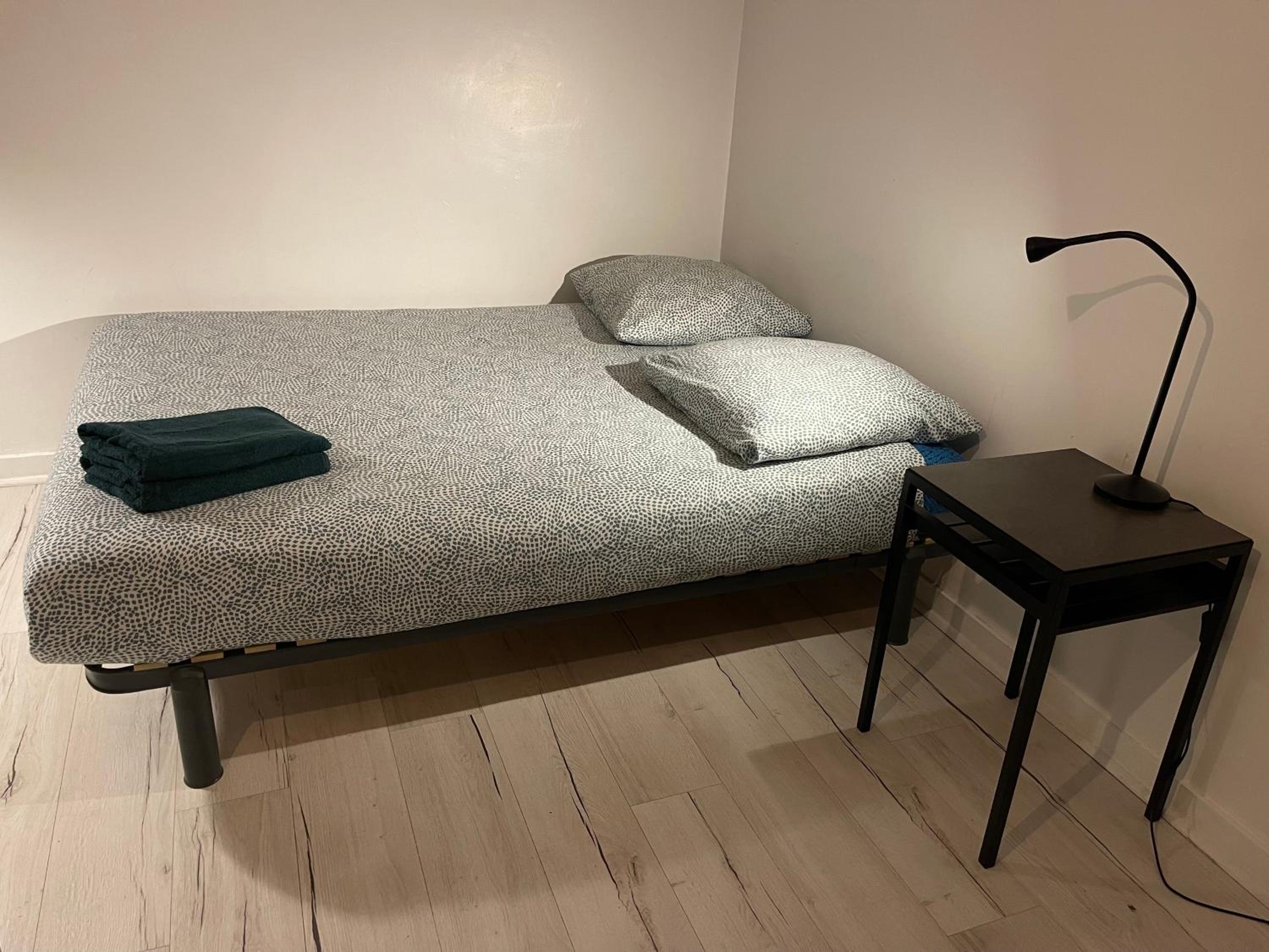 015 CHIC & COSY STUDIO 41m2 HYPERCENTRE WIFI SMART TV NETFLIX