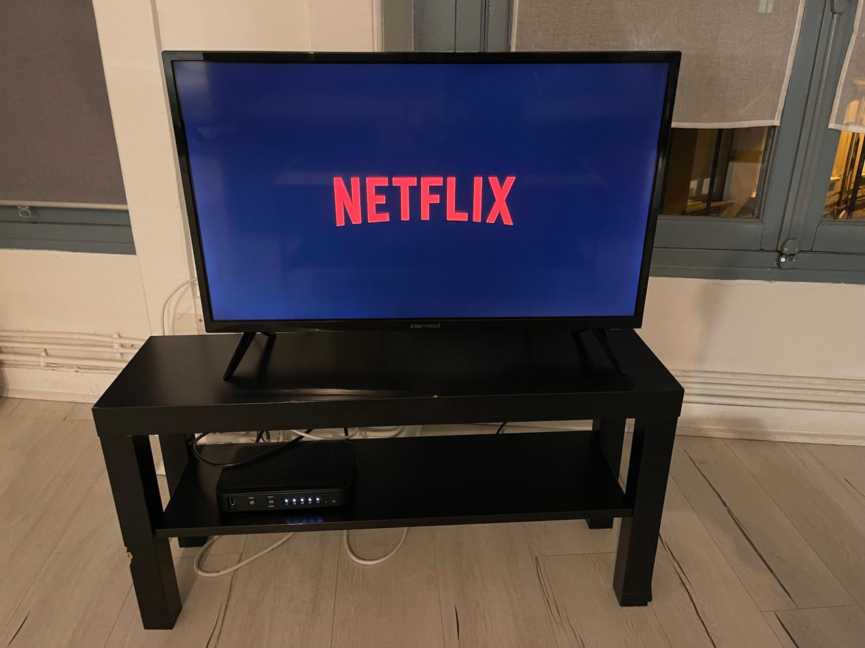 015 CHIC & COSY STUDIO 41m2 HYPERCENTRE WIFI SMART TV NETFLIX