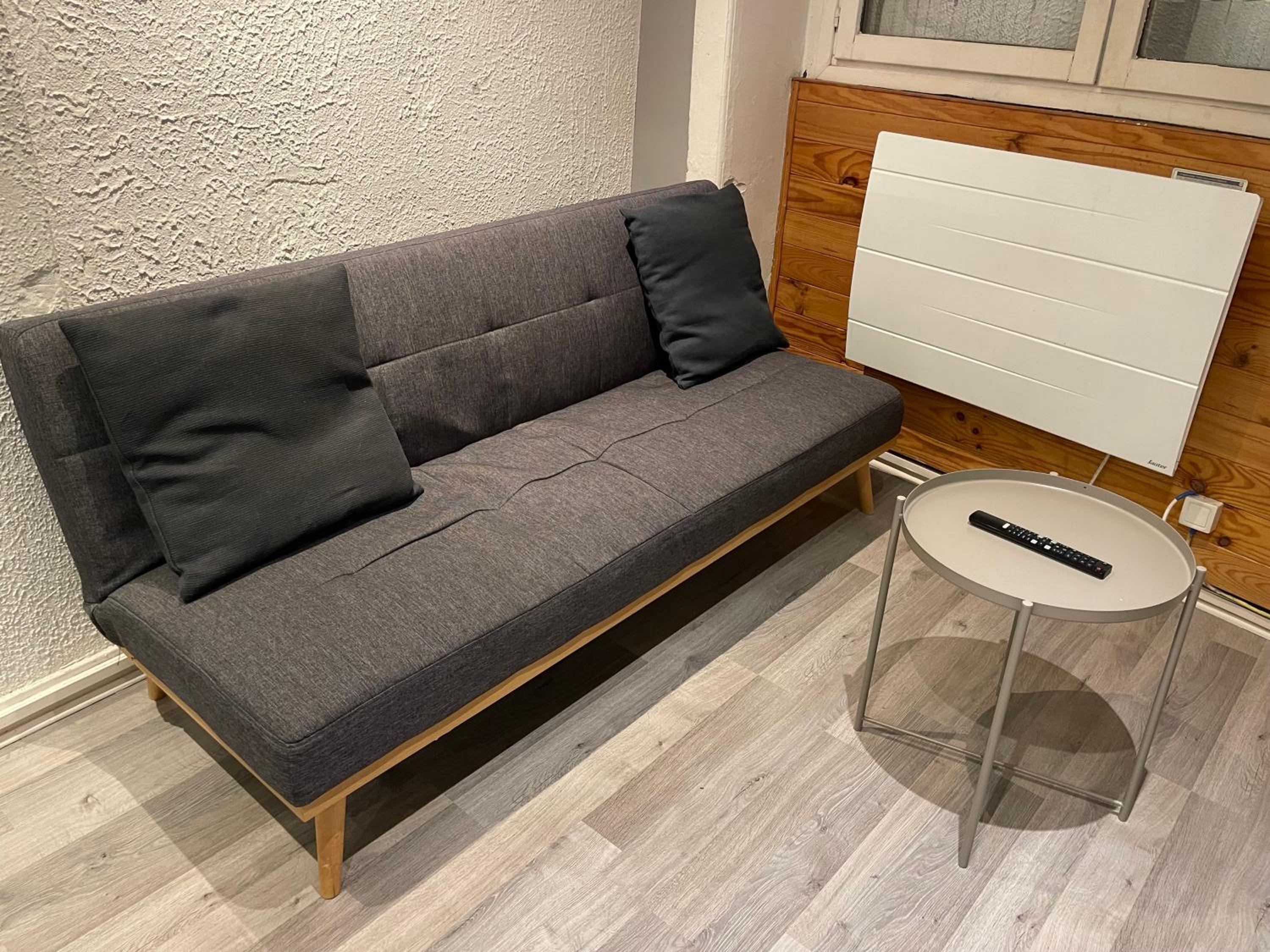 010 CHIC & COSY F1 29m2 HYPERCENTRE WIFI SMART TV NETFLIX