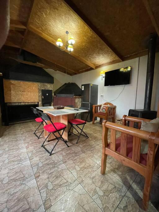 Casa Rústica Yemel Aike
