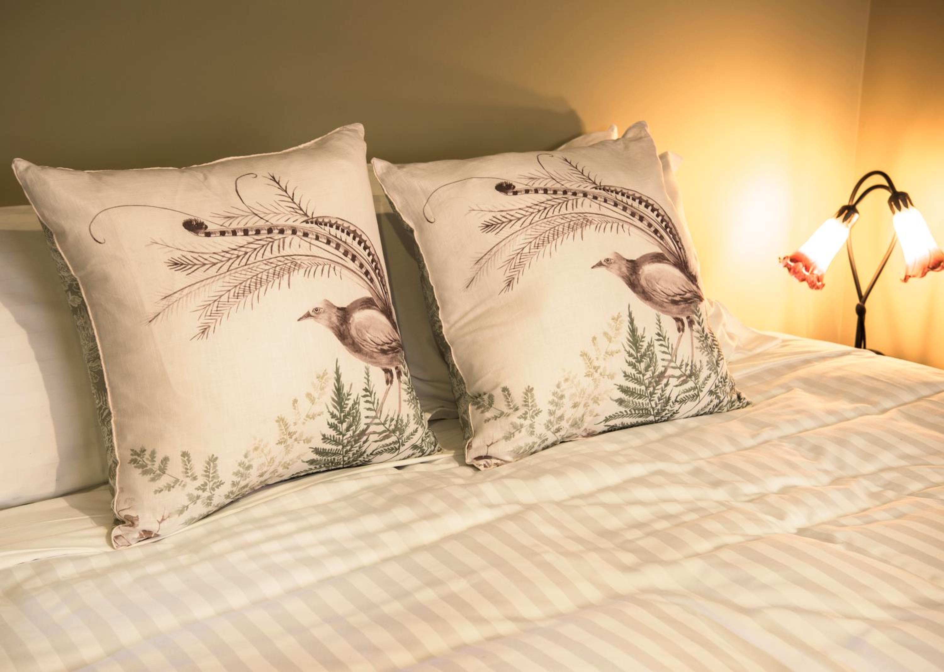 Sassafras village stay - historic home sleeps 4