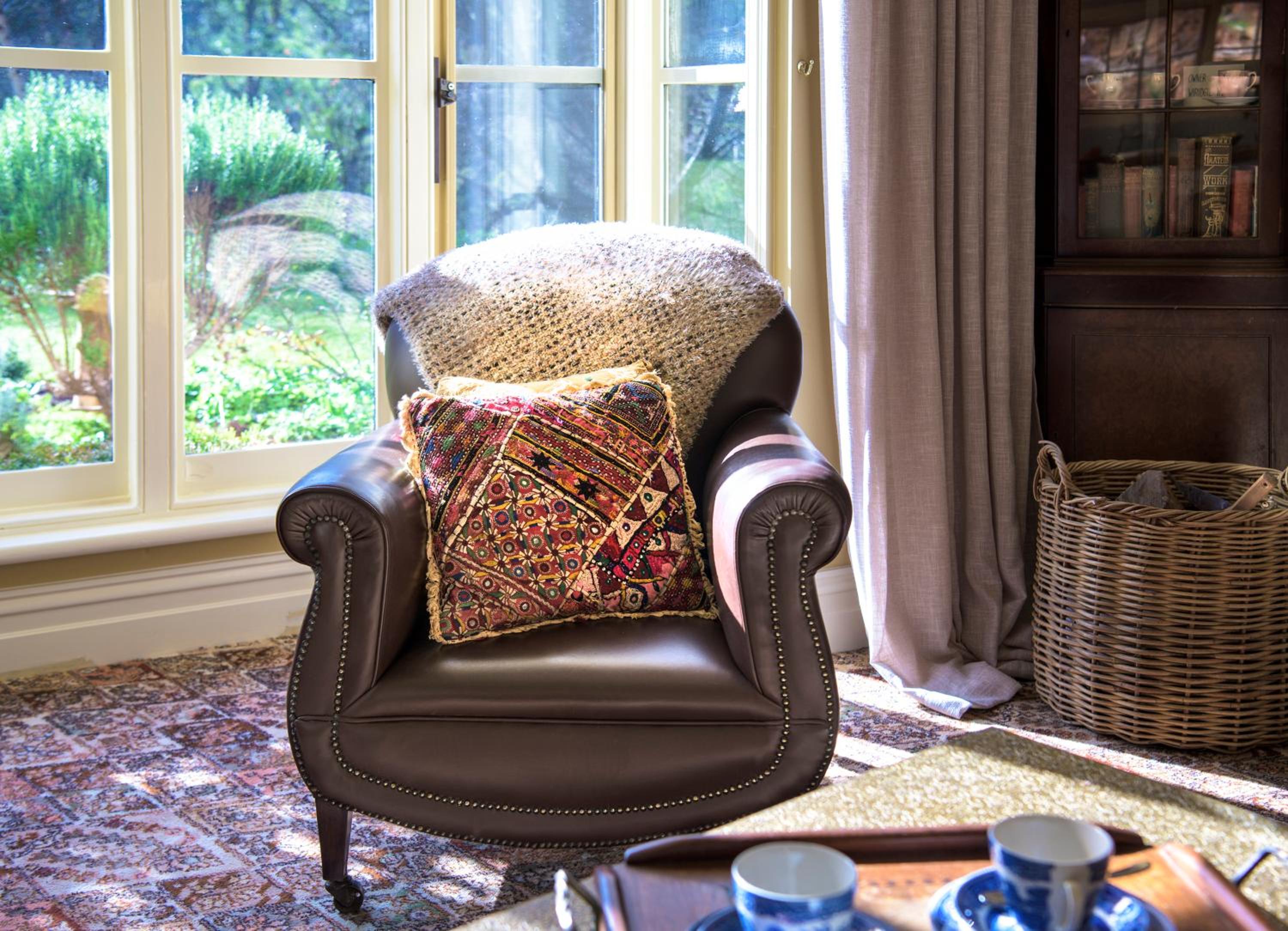Sassafras village stay - historic home sleeps 4