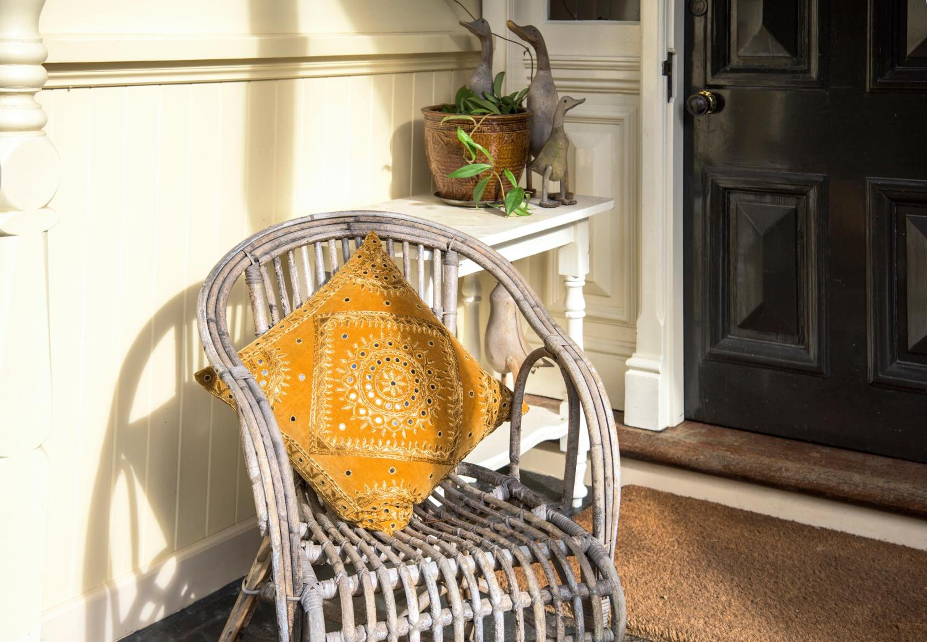 Sassafras village stay - historic home sleeps 4