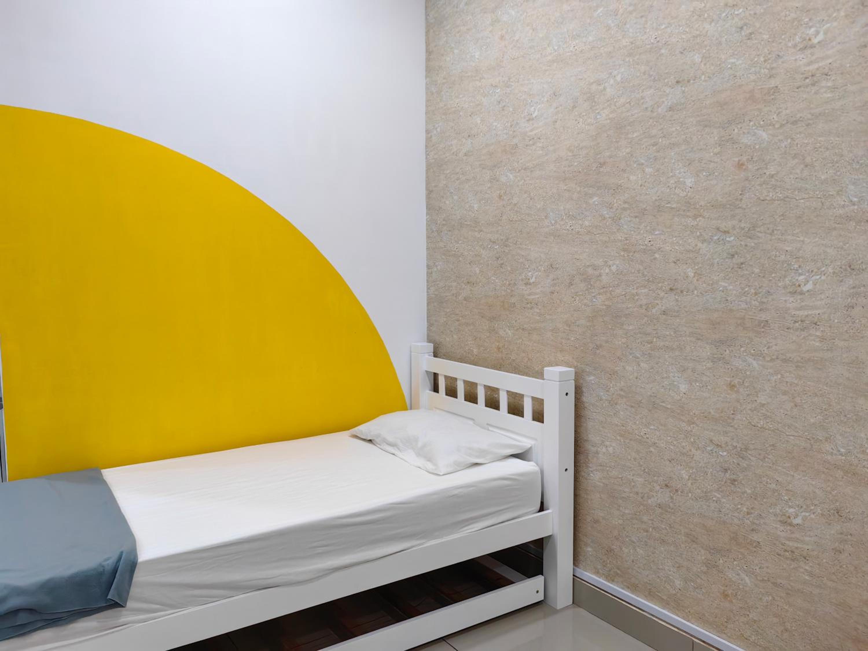 Mount Austin Homestay,1-4 Pax, 5 mins to IKEA TOPPEN AEON Tebrau HSA FREE WIFI and NETFLIX