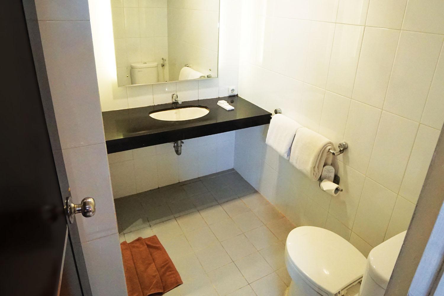 1O1 URBAN Jakarta Thamrin — photo 37