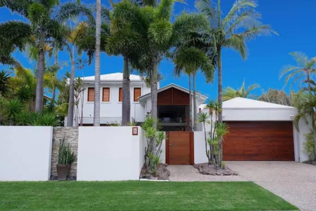 Luxurious, Tropical Haven, Mooloolaba- Moonda5