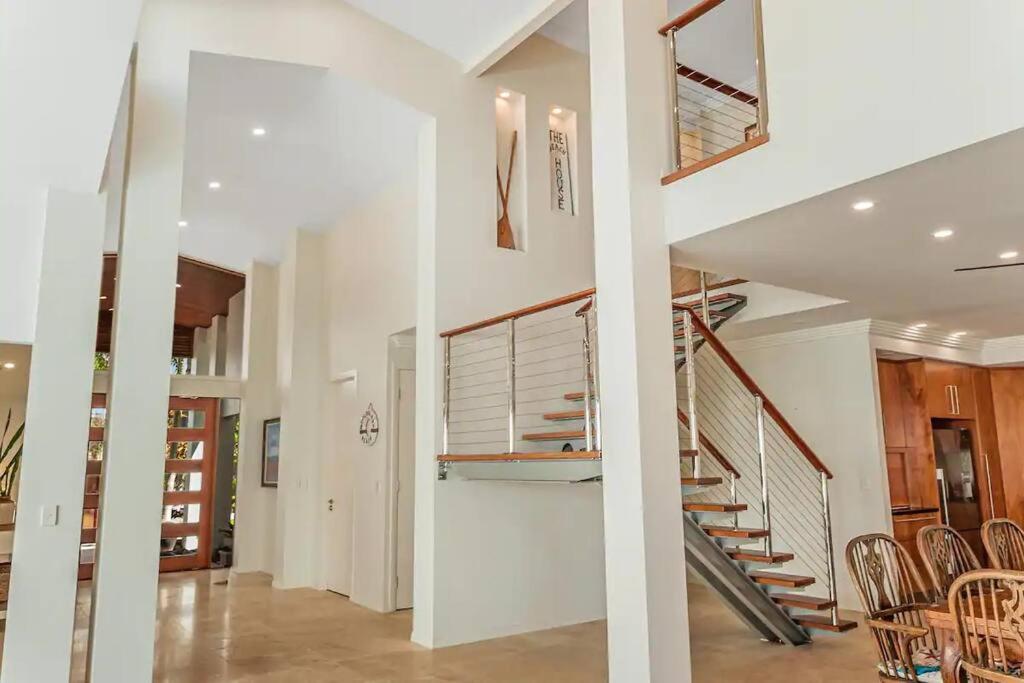 Luxurious, Tropical Haven, Mooloolaba- Moonda5