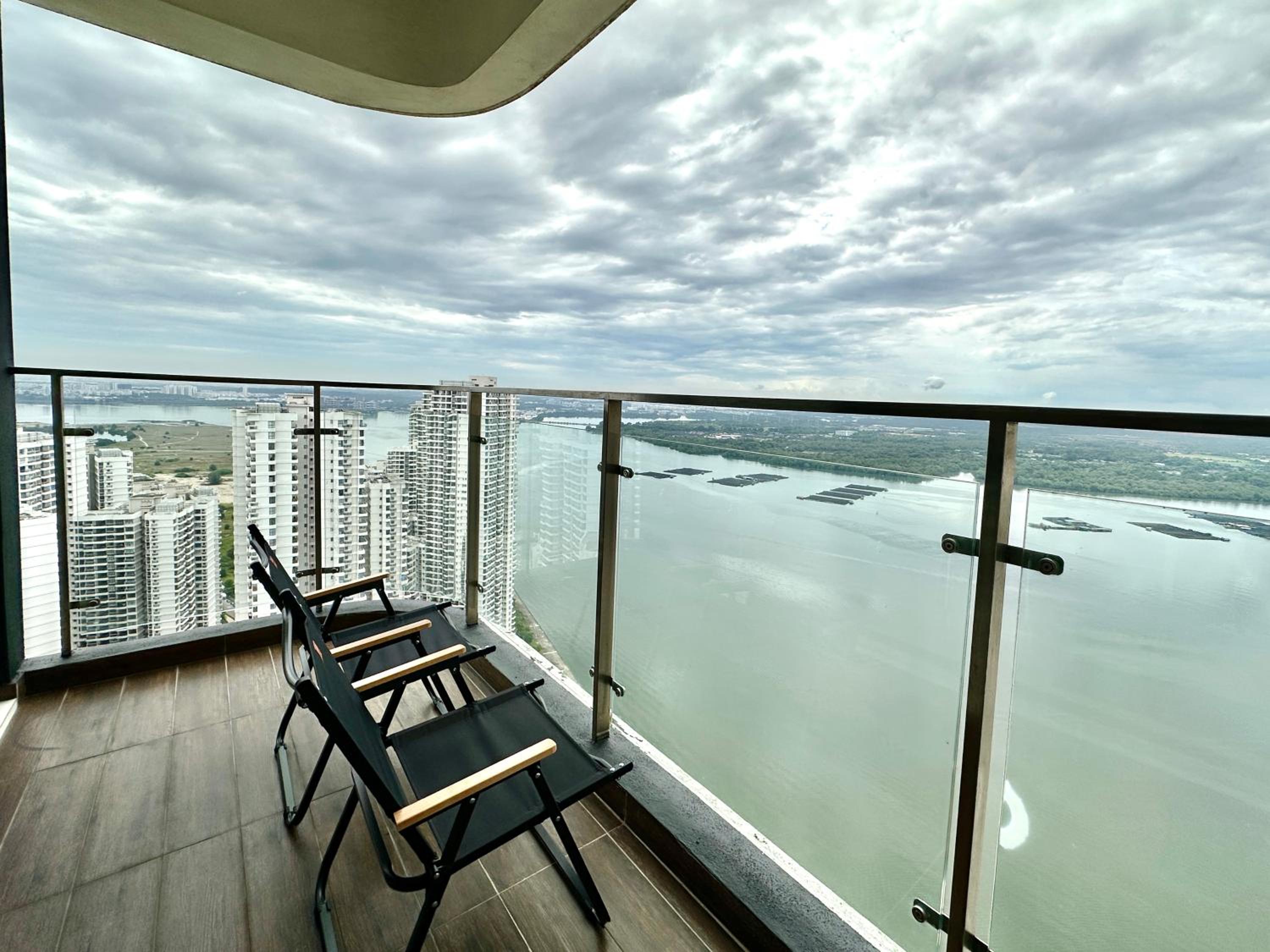 Peace Seaview Near CIQ Johor Bahru 3B2B
