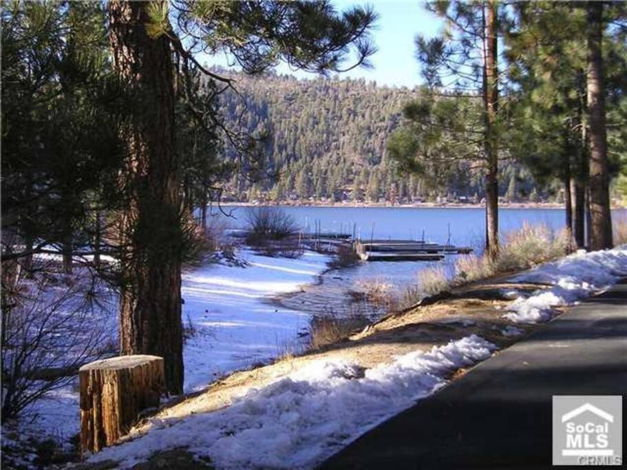Lakeside Family Retreat view 5