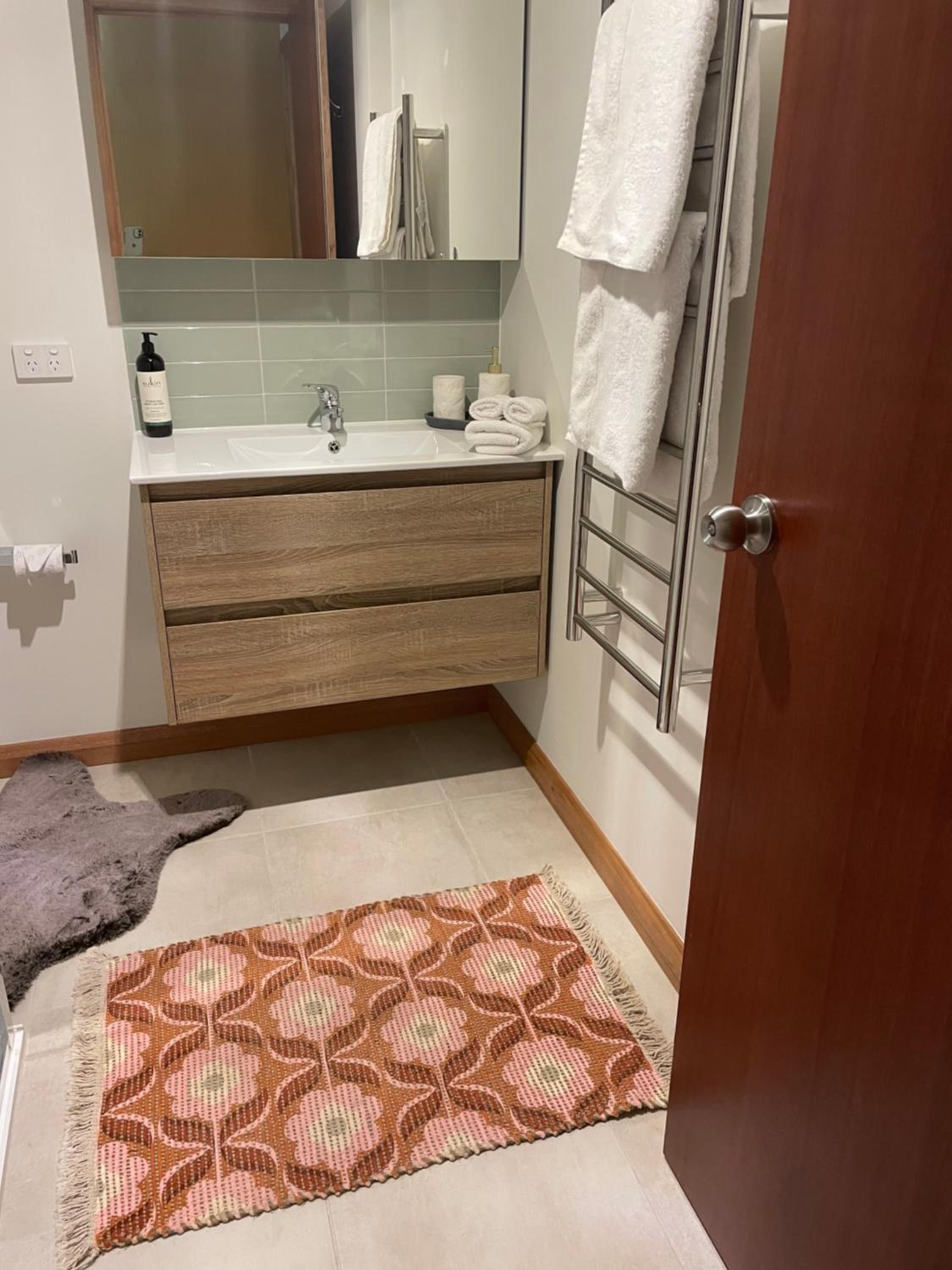 Amaroo with a view set on a 50 Acre Hobby Farm - Property Image 8