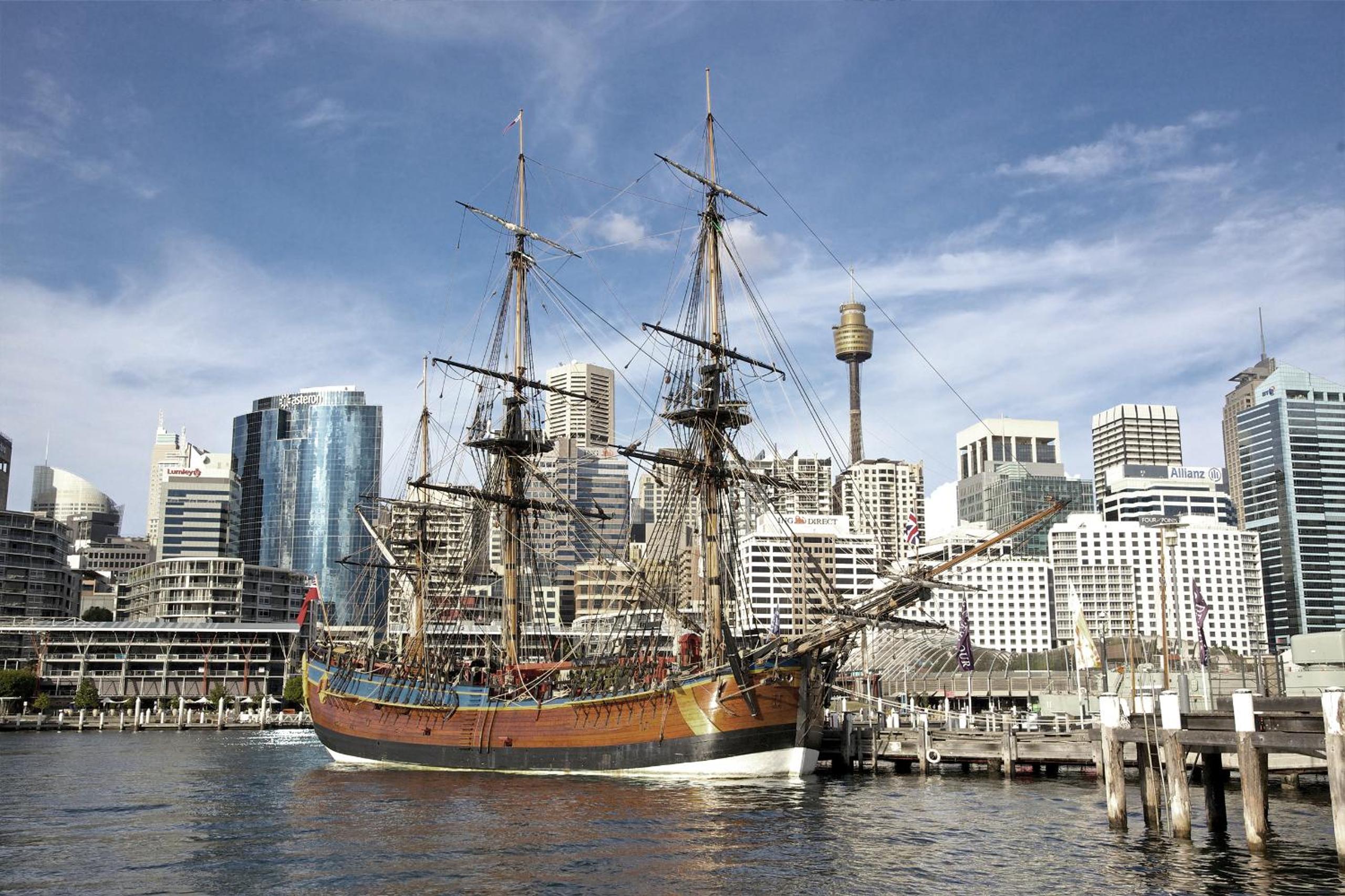 PRIME SPOT: Modern Studio+Balcony Darling Harbour