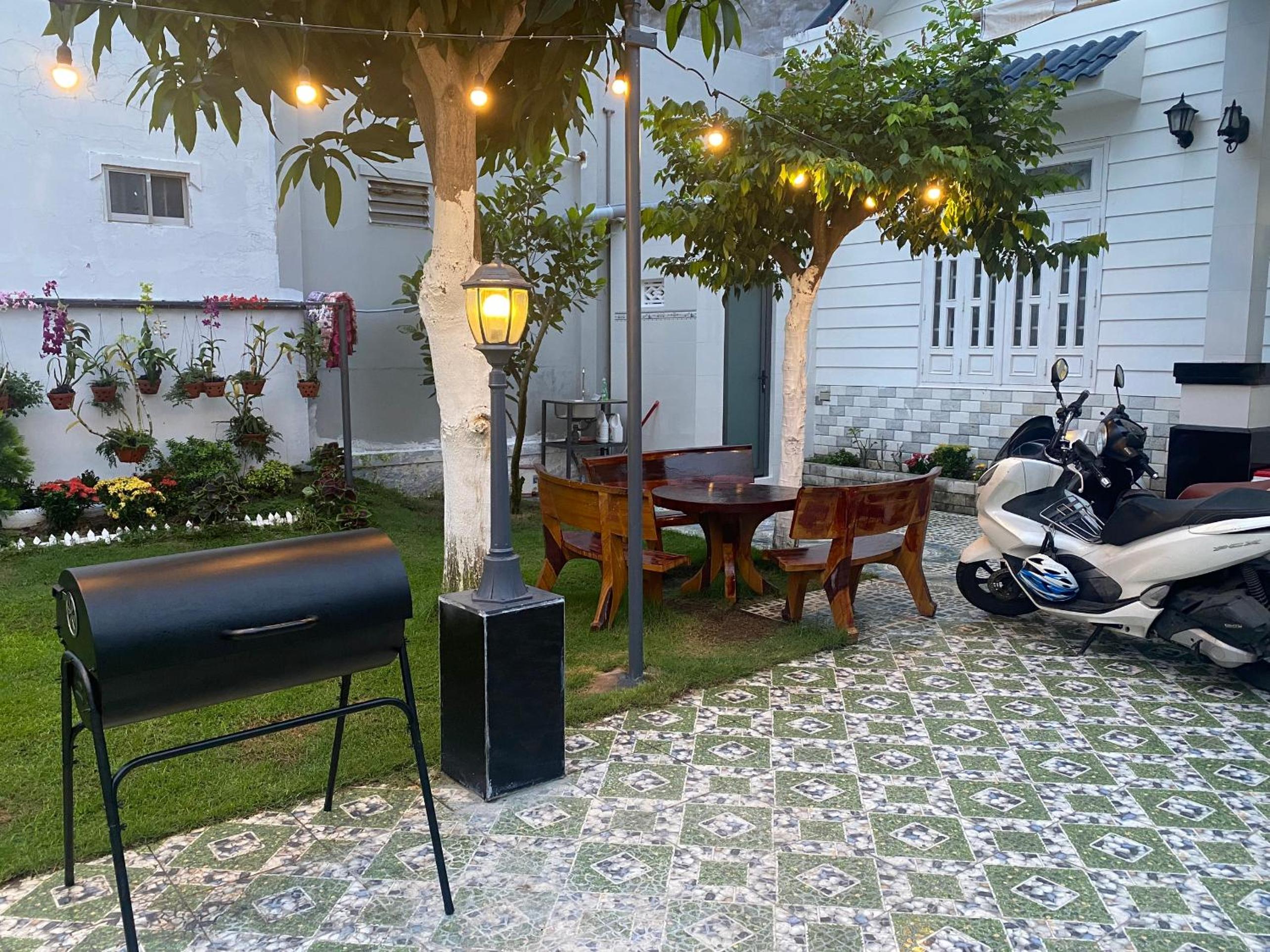 Villa sân vườn Misa