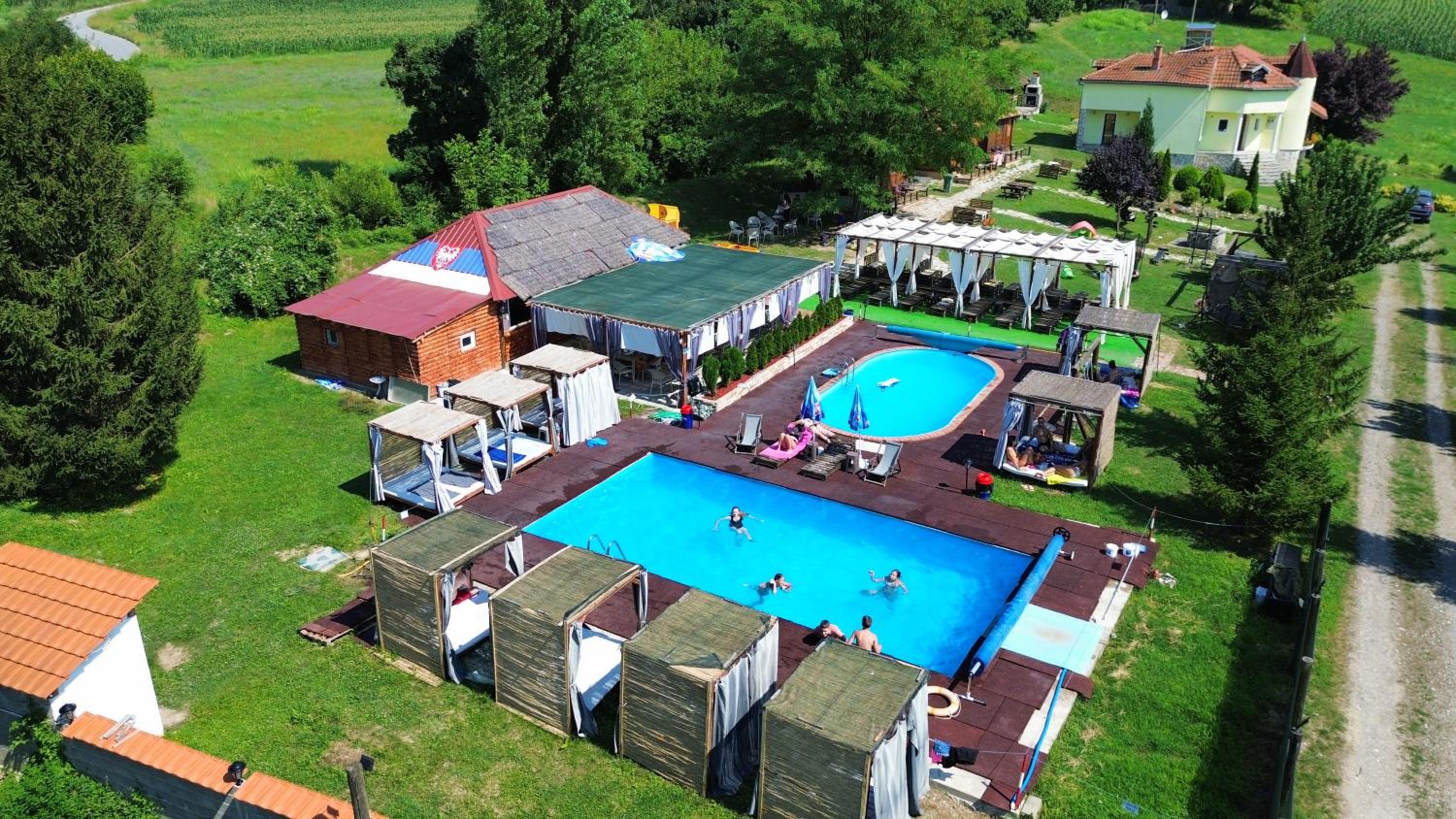 Vila Rodjak sa sela