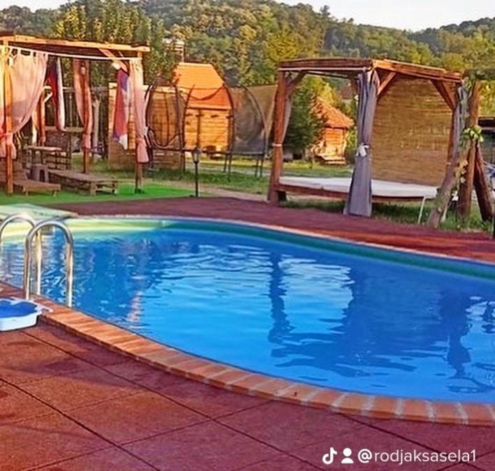 Vila Rodjak sa sela
