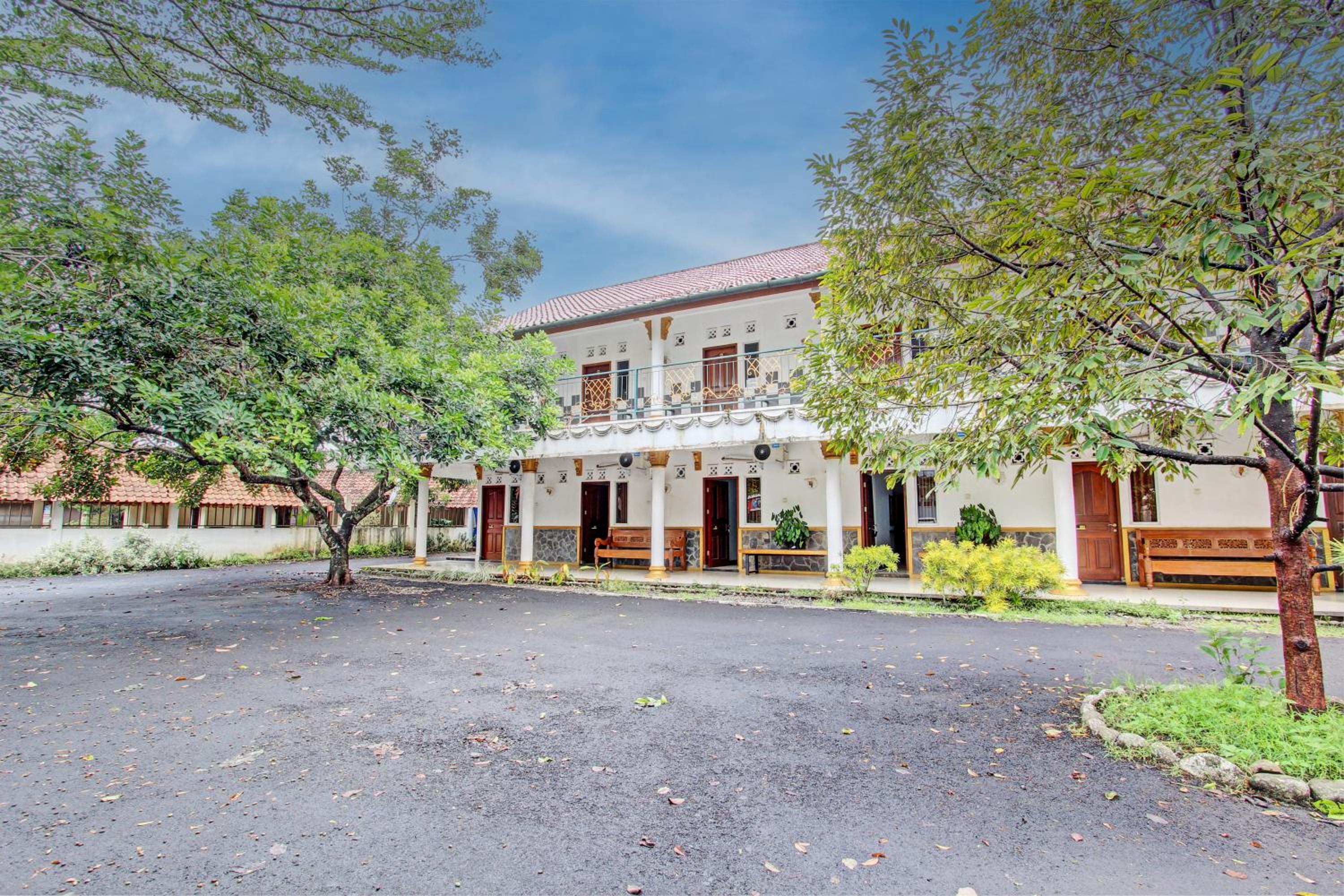 RedDoorz Syariah near Universitas Jenderal Soedirman 3 view 3