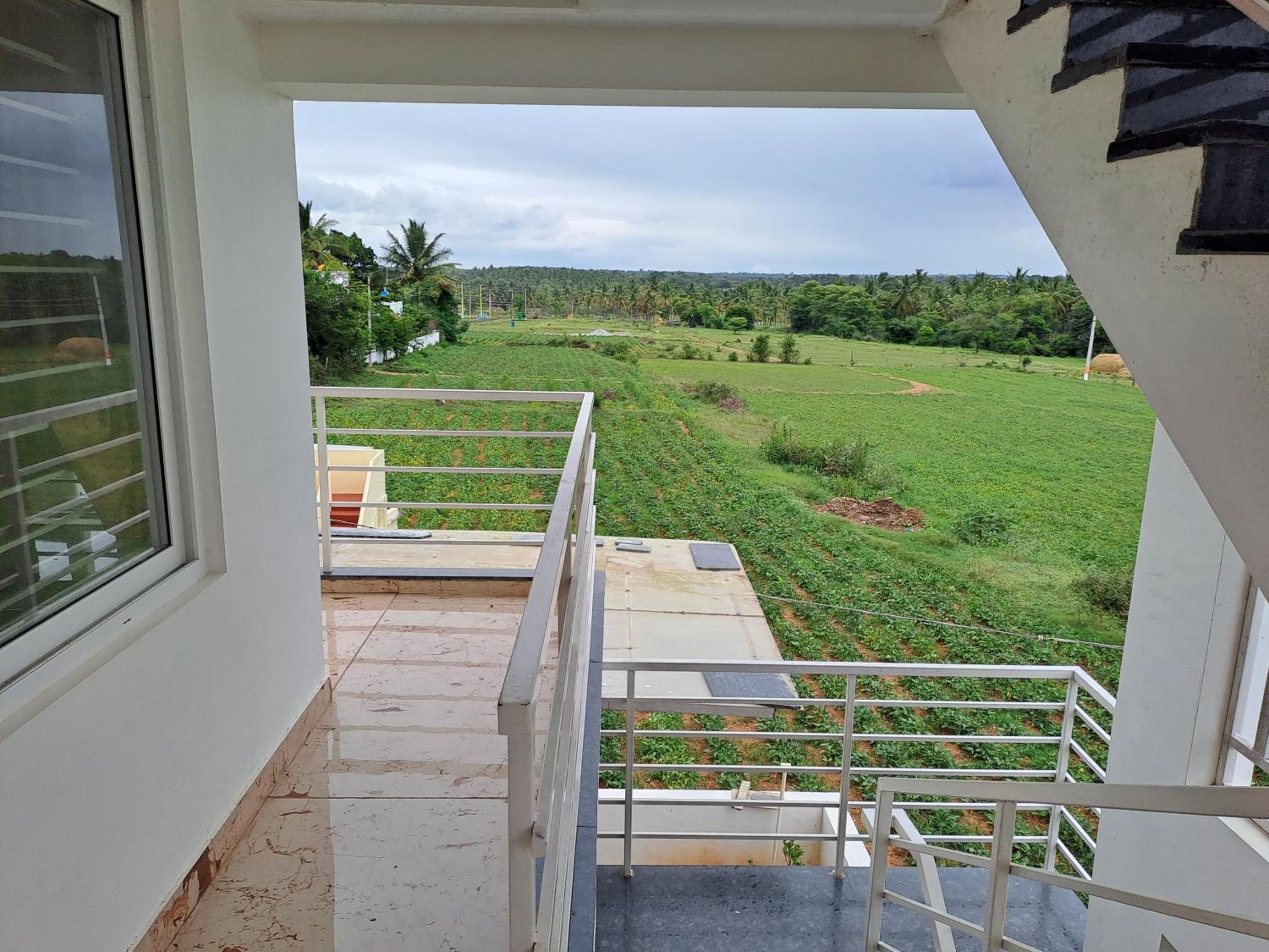 Kolluri Nivasa luxury AC villa FF garden view 2