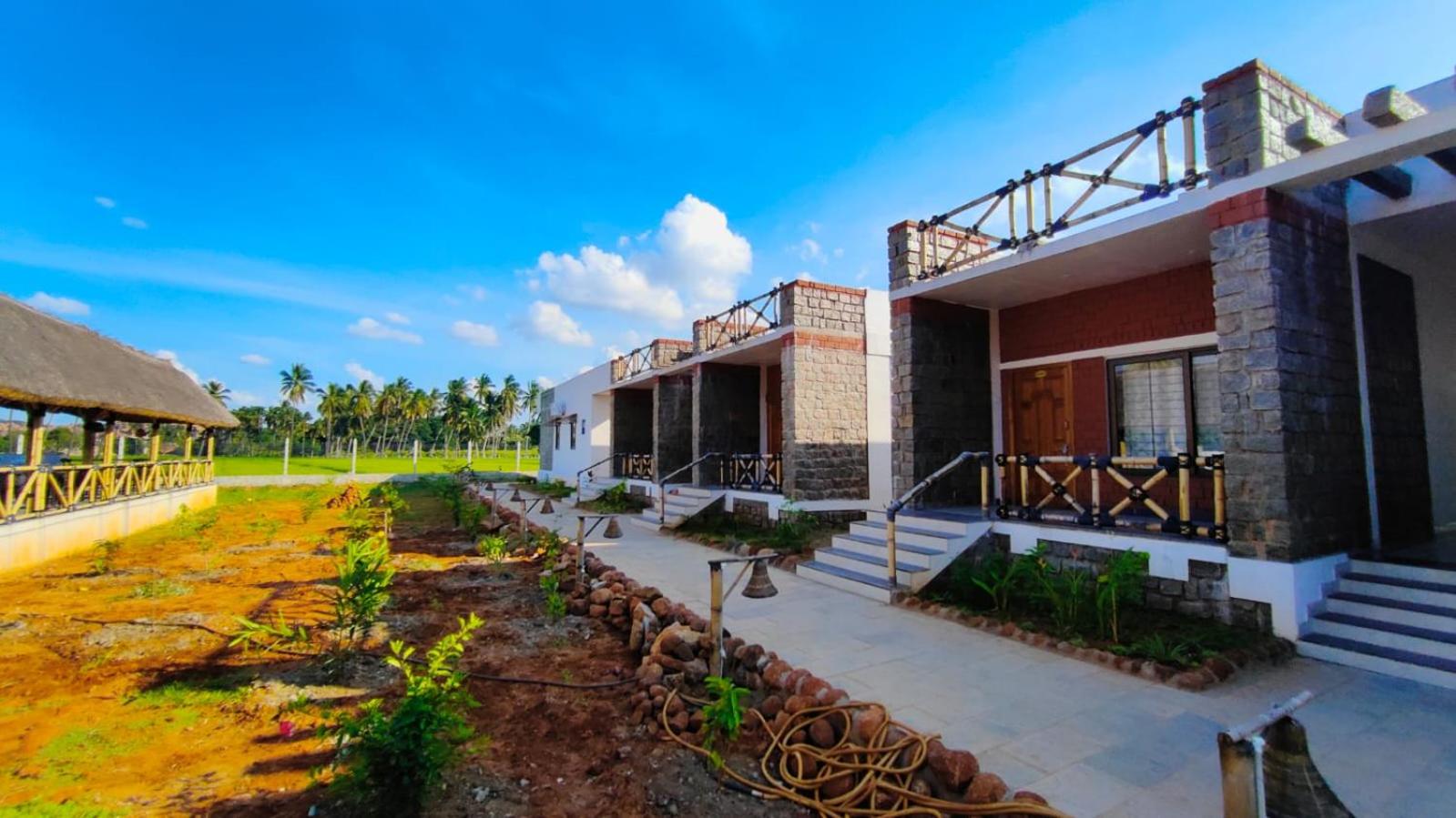 HAMPI DELMONT RESORT