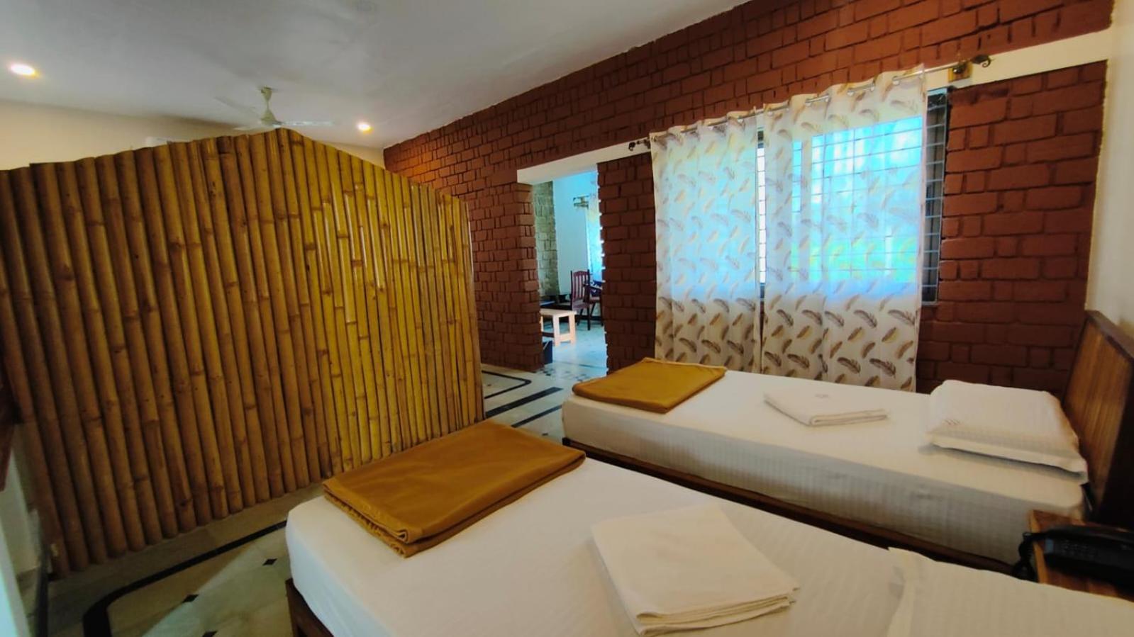 HAMPI DELMONT RESORT