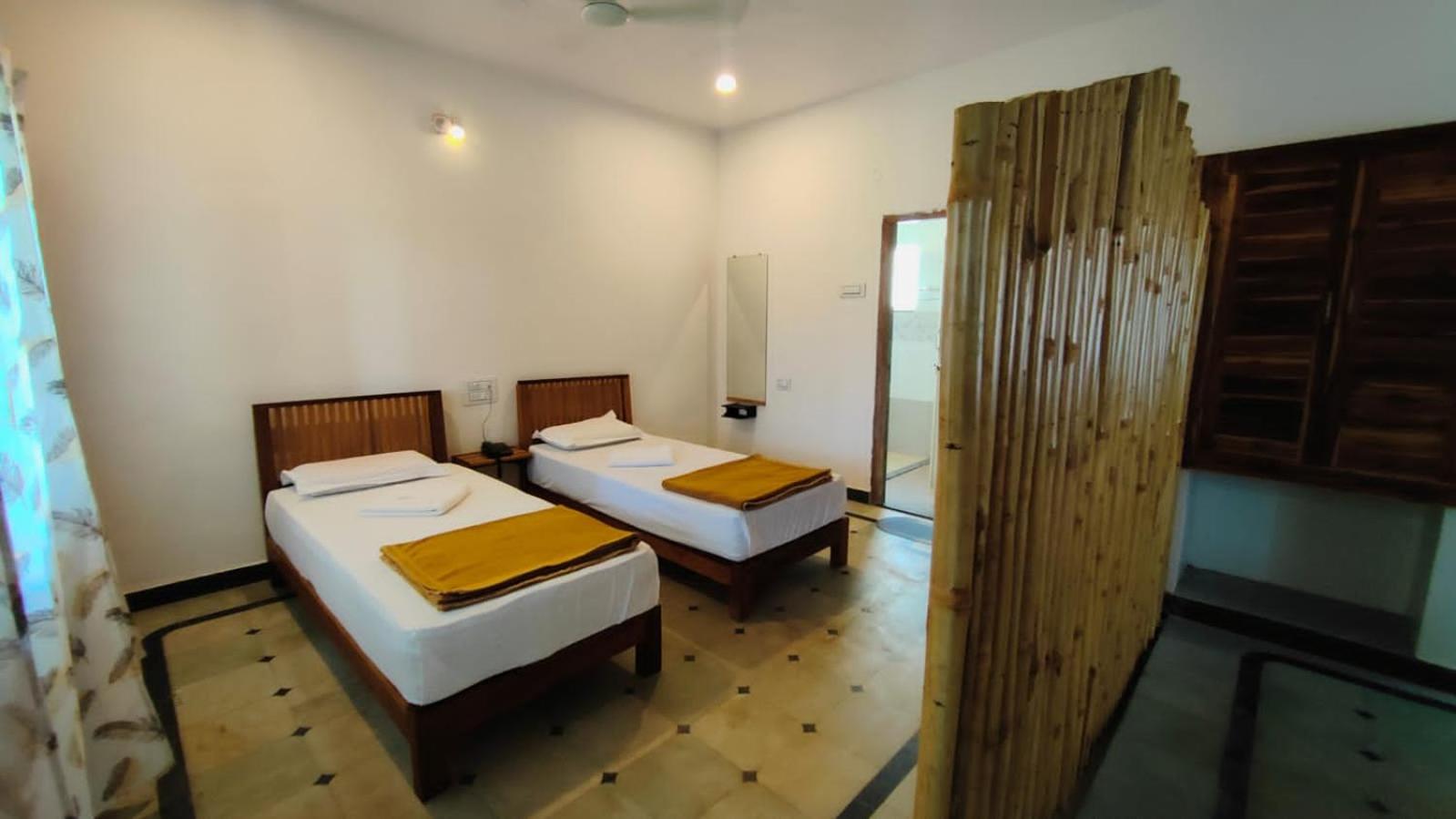 HAMPI DELMONT RESORT