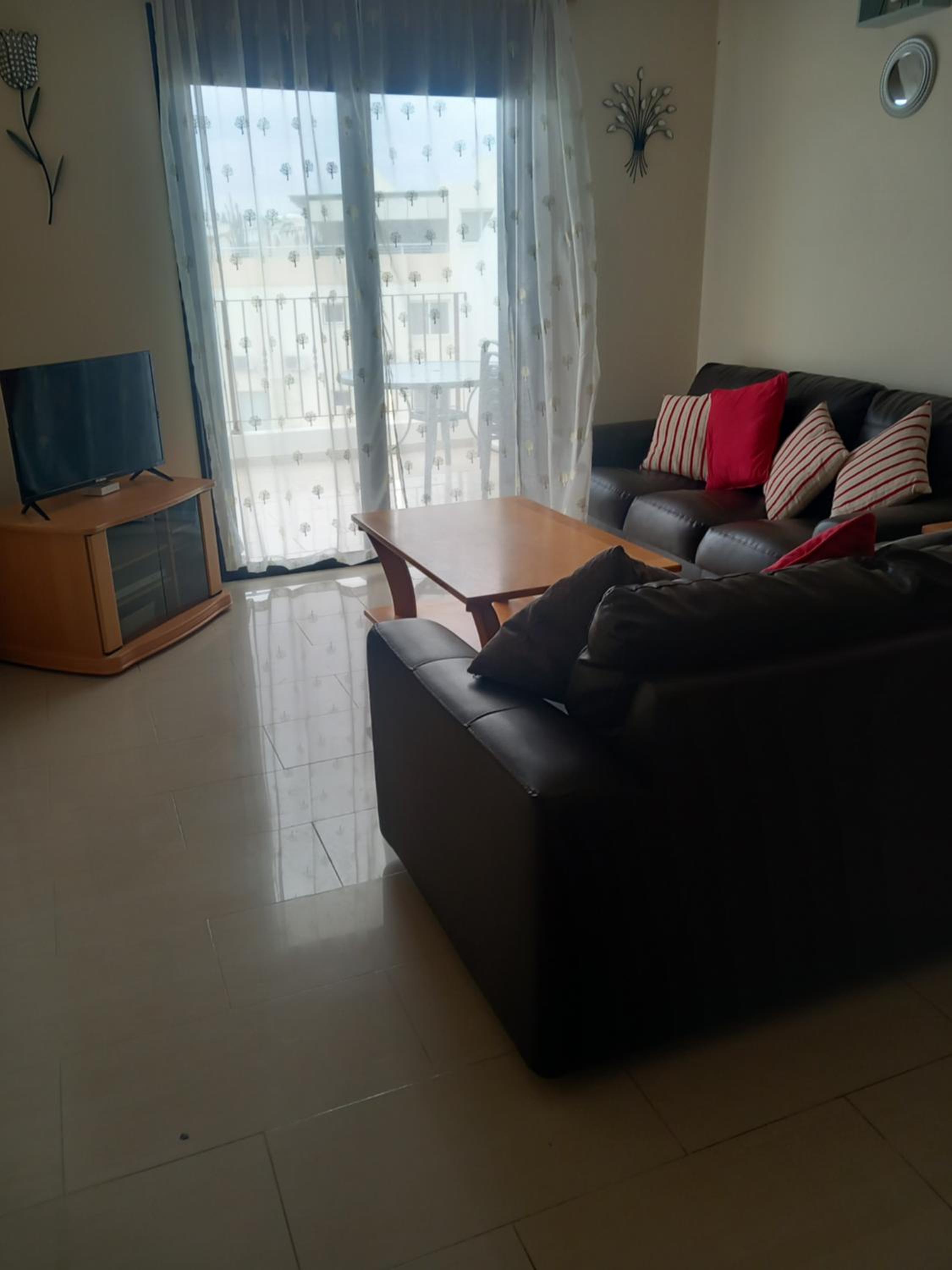 BarLee's Apartment view 3