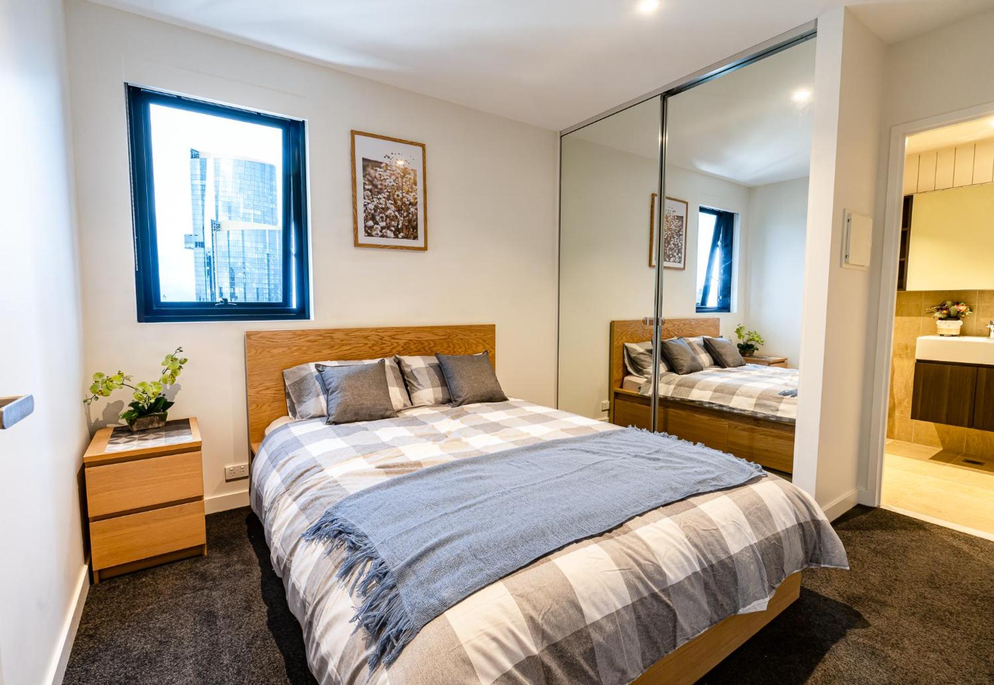 Yarra river view apartment room