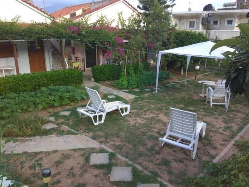 Patra's Apartments Kleopatra and Komissa view 2