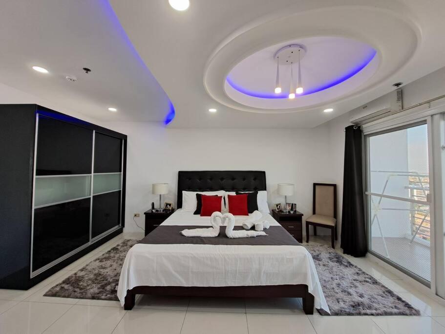 VIP 2BR Penthouse-Kandi Palace 155sqm w/ Jacuzzi view 5