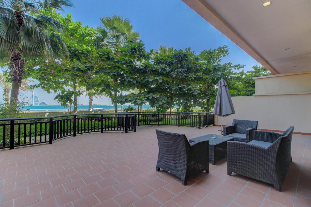 Luxe Getaways Royal Amwaj Palm Jumeirah Resort Apartment Holiday Home