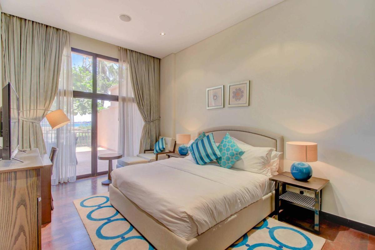 Luxe Getaways Royal Amwaj Palm Jumeirah Resort Apartment Holiday Home