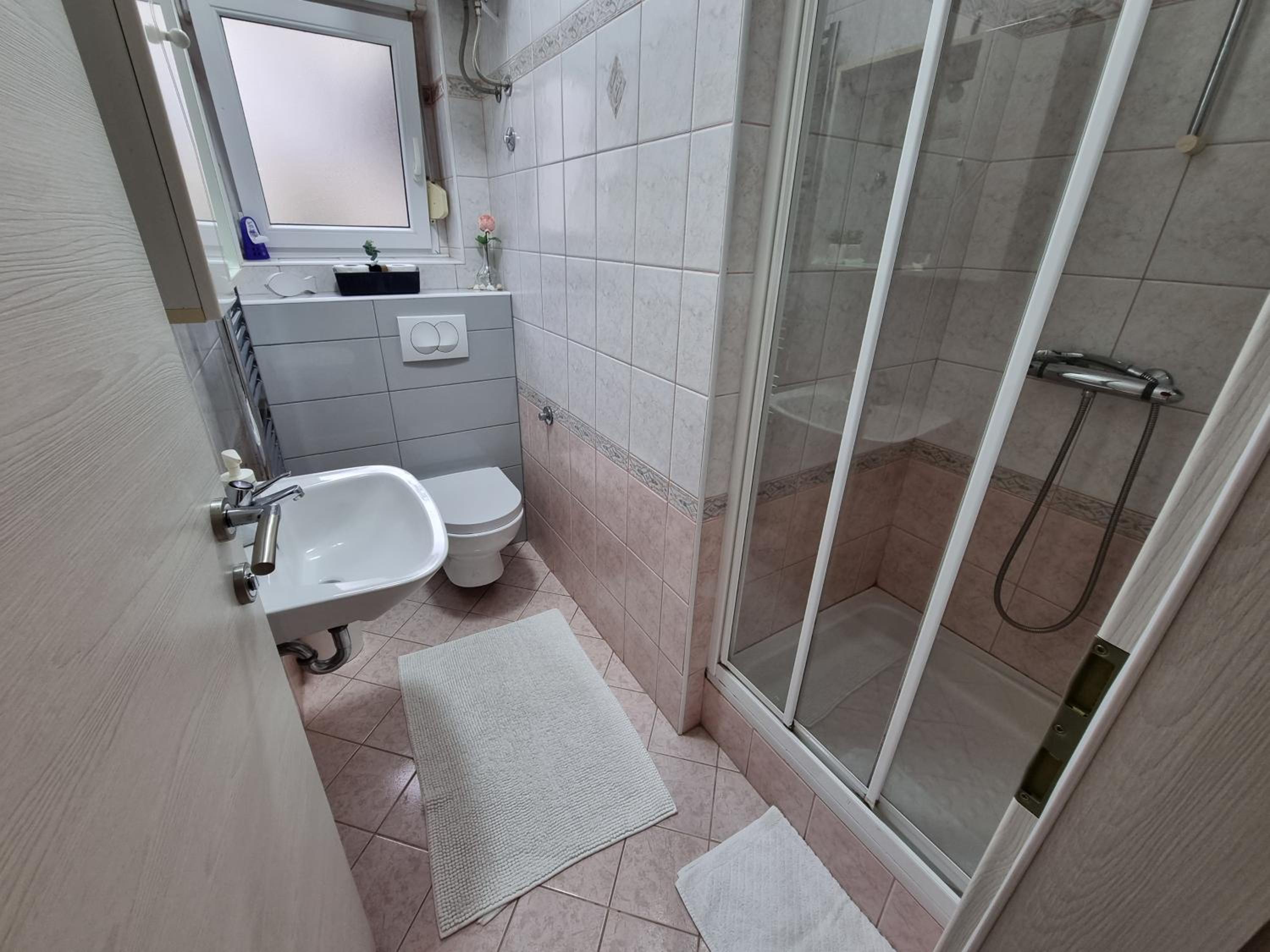 BUBI Apartments with sea view near sandy beach