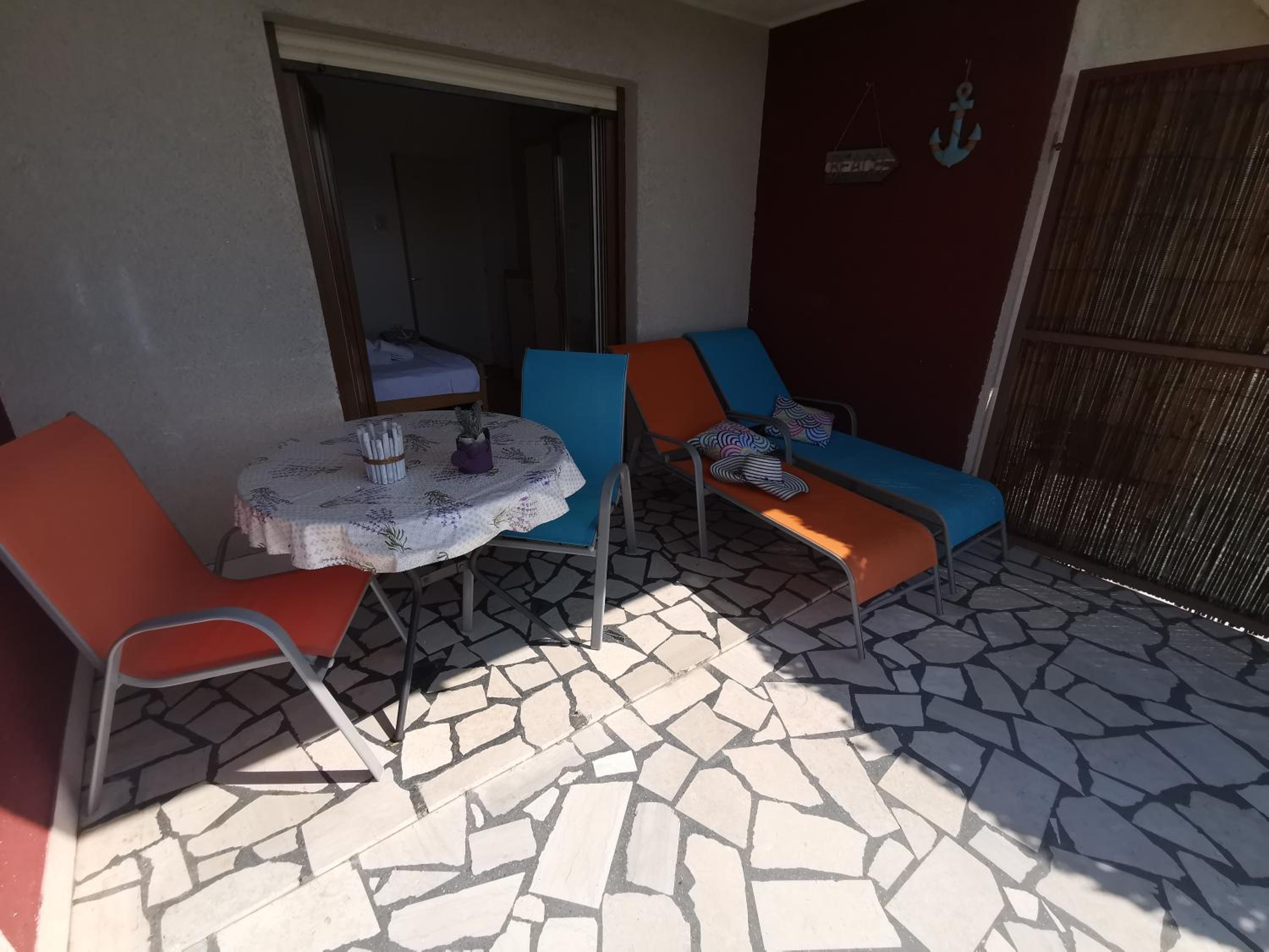 BUBI Apartments with sea view near sandy beach