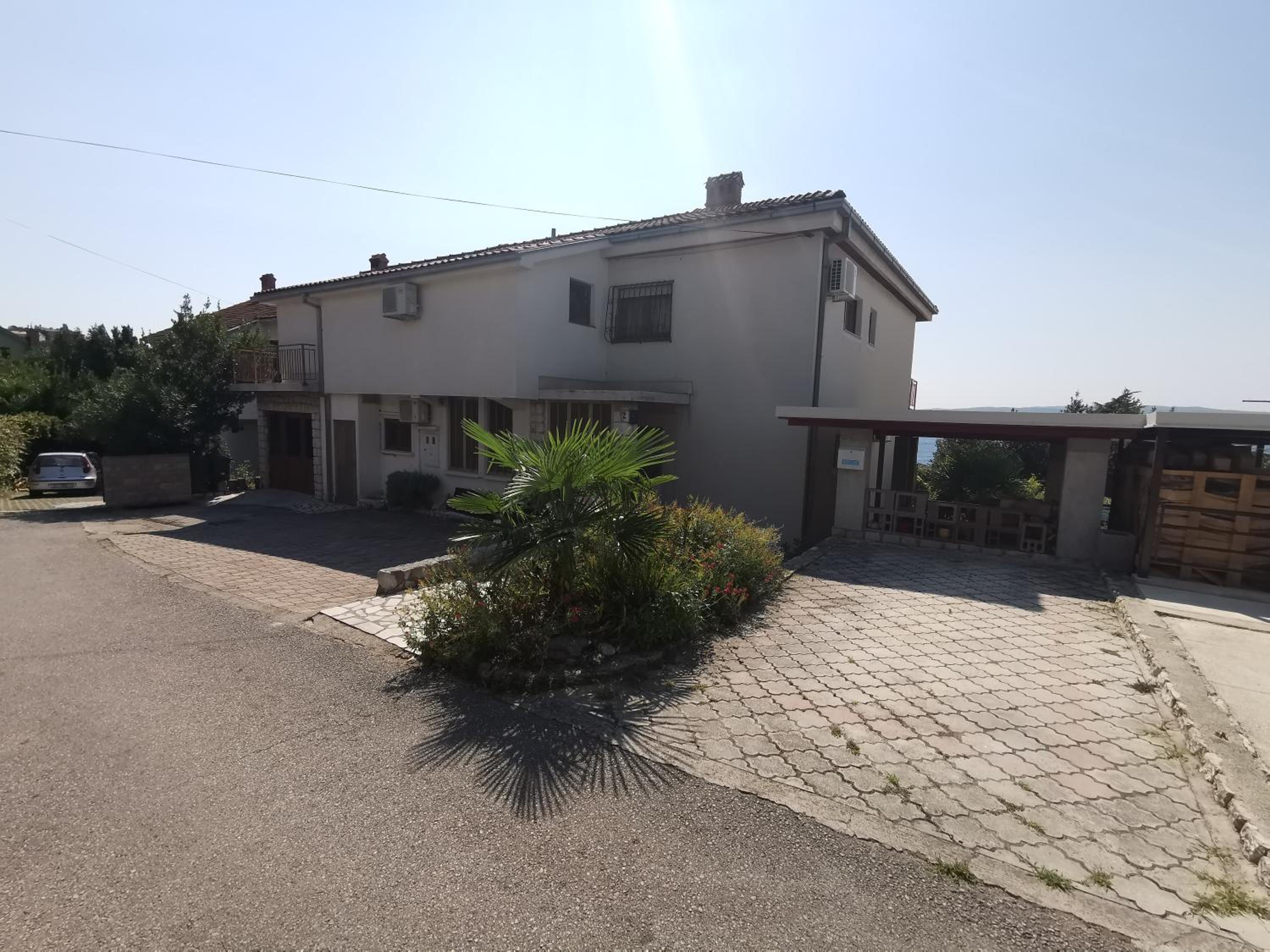 BUBI Apartments with sea view near sandy beach