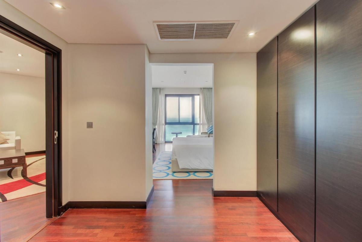 Luxe Getaways Royal Amwaj Palm Jumeirah Resort Apartment Holiday Home