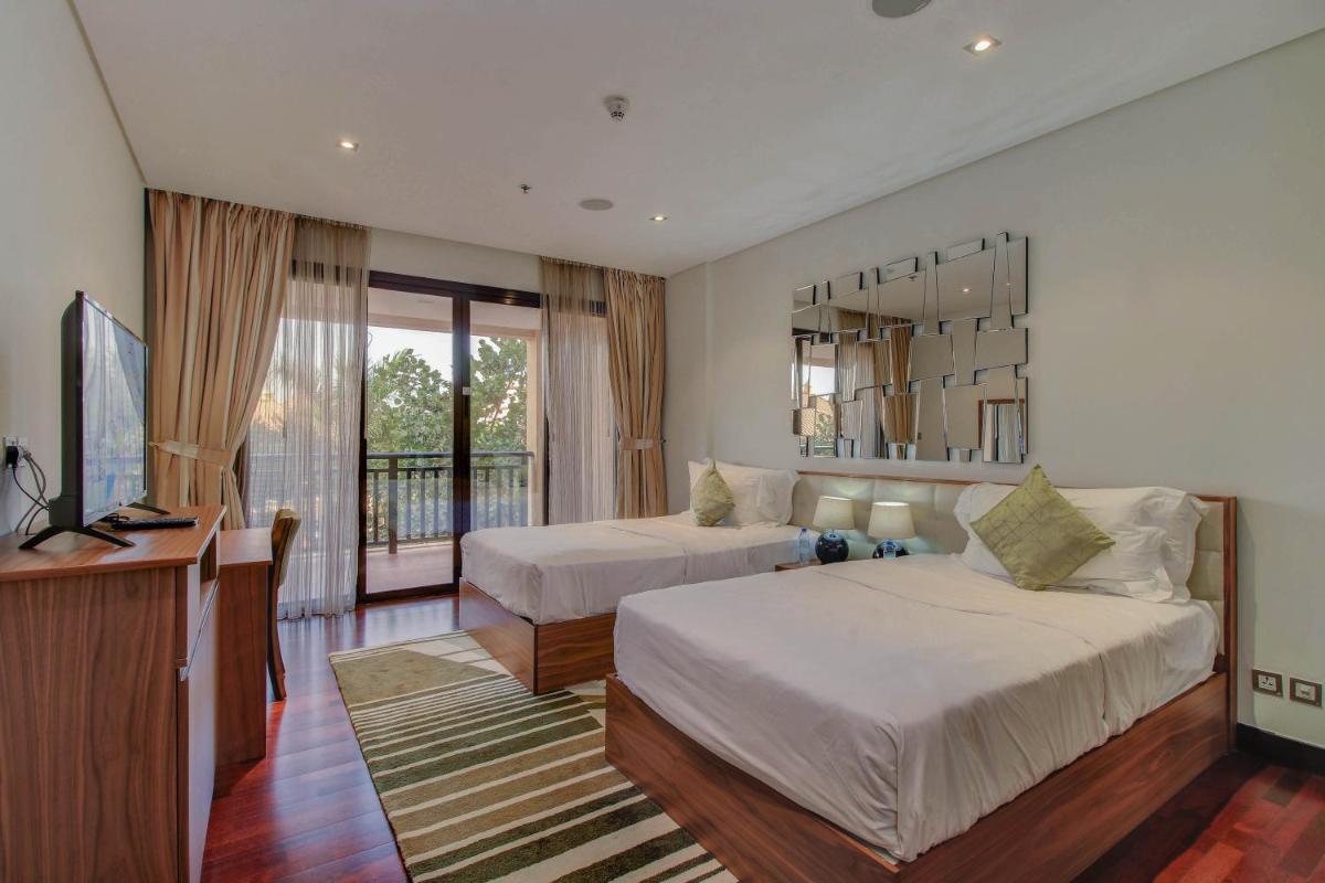 Luxe Getaways Royal Amwaj Palm Jumeirah Resort Apartment Holiday Home