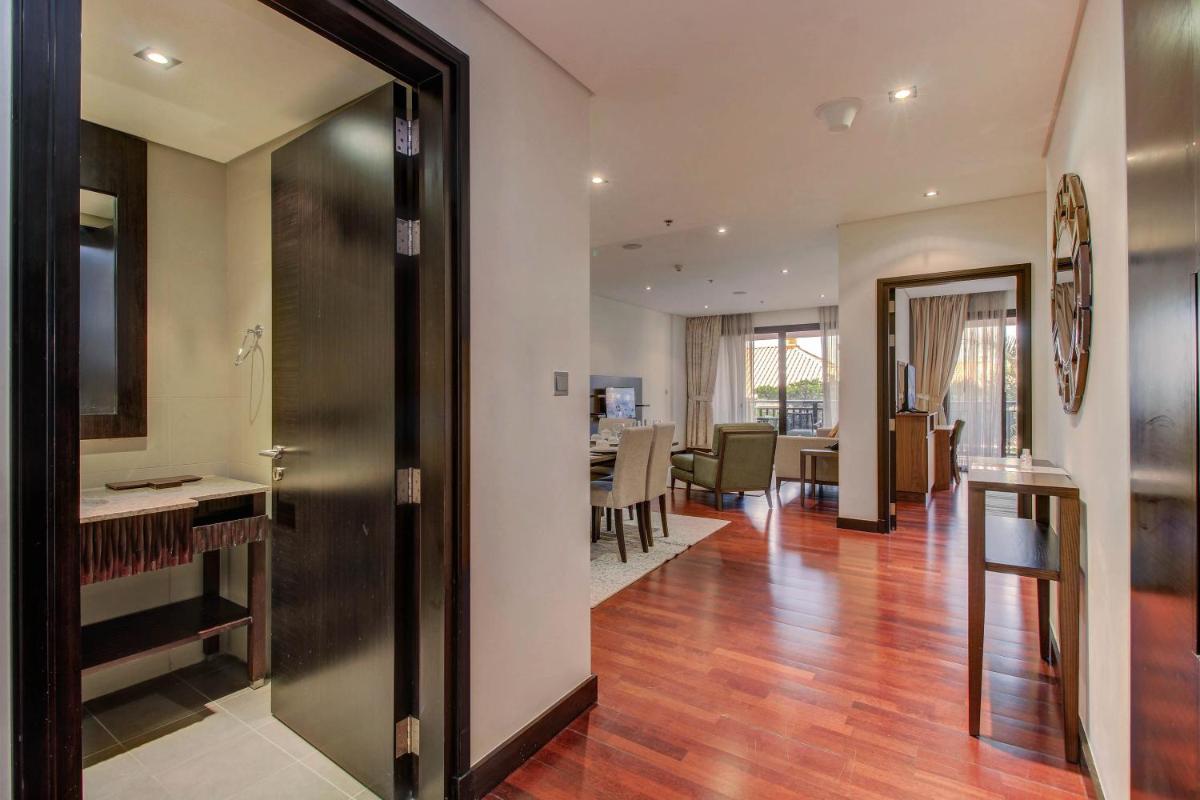 Luxe Getaways Royal Amwaj Palm Jumeirah Resort Apartment Holiday Home