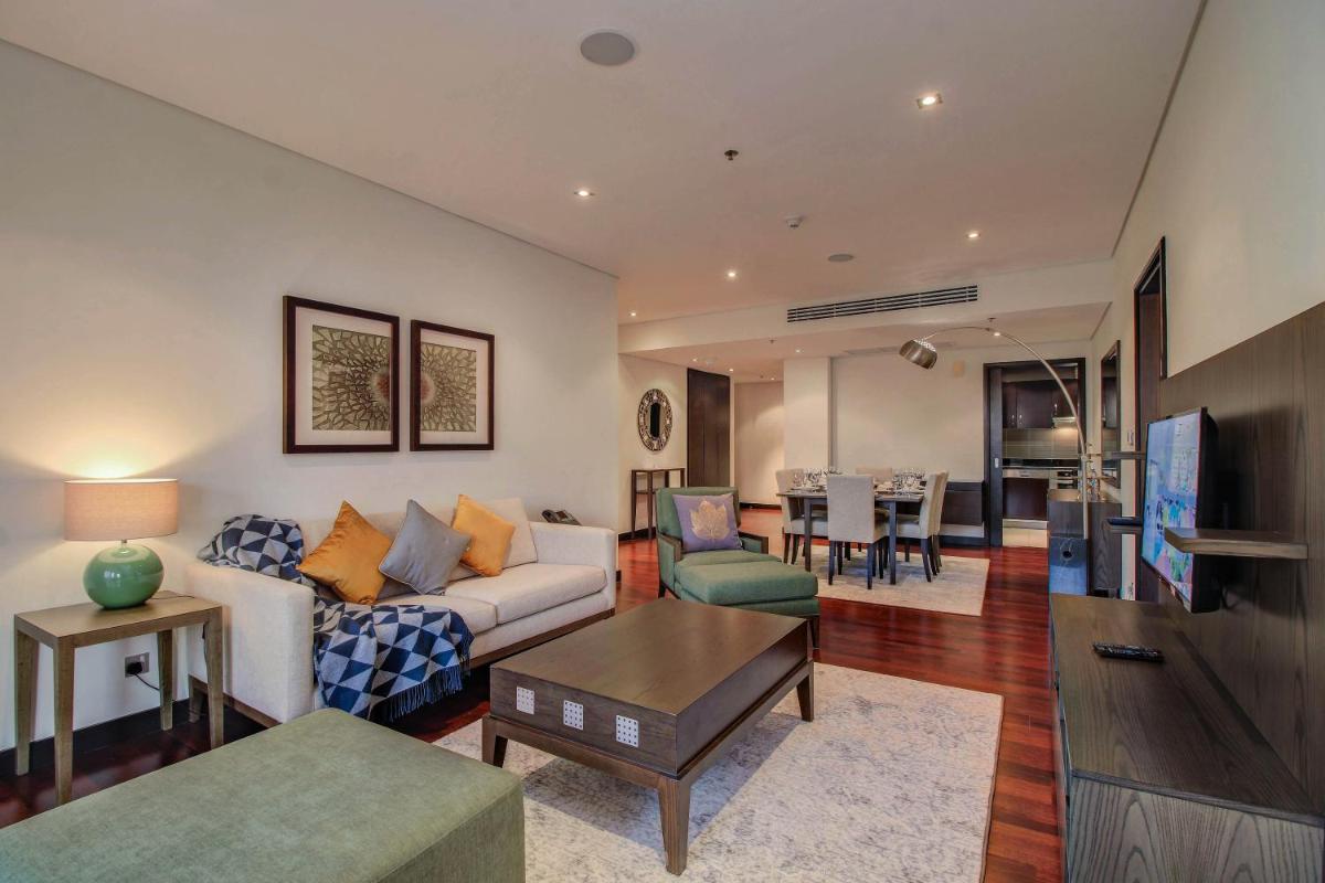 Luxe Getaways Royal Amwaj Palm Jumeirah Resort Apartment Holiday Home