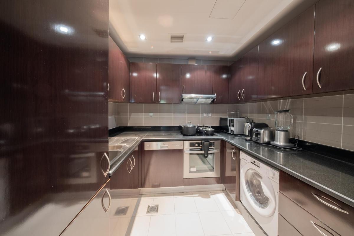Luxe Getaways Royal Amwaj Palm Jumeirah Resort Apartment Holiday Home