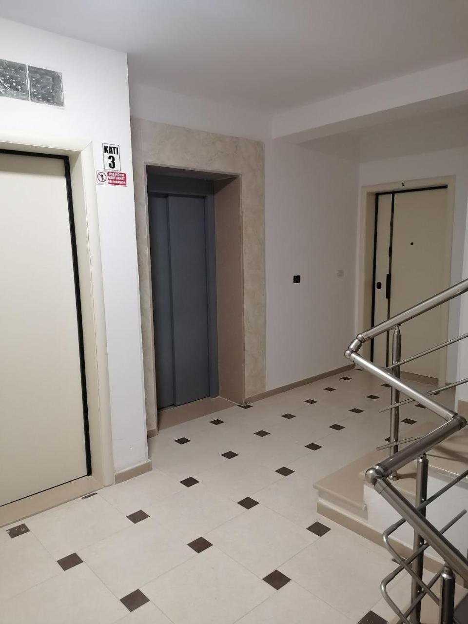 Old Beach Apartments